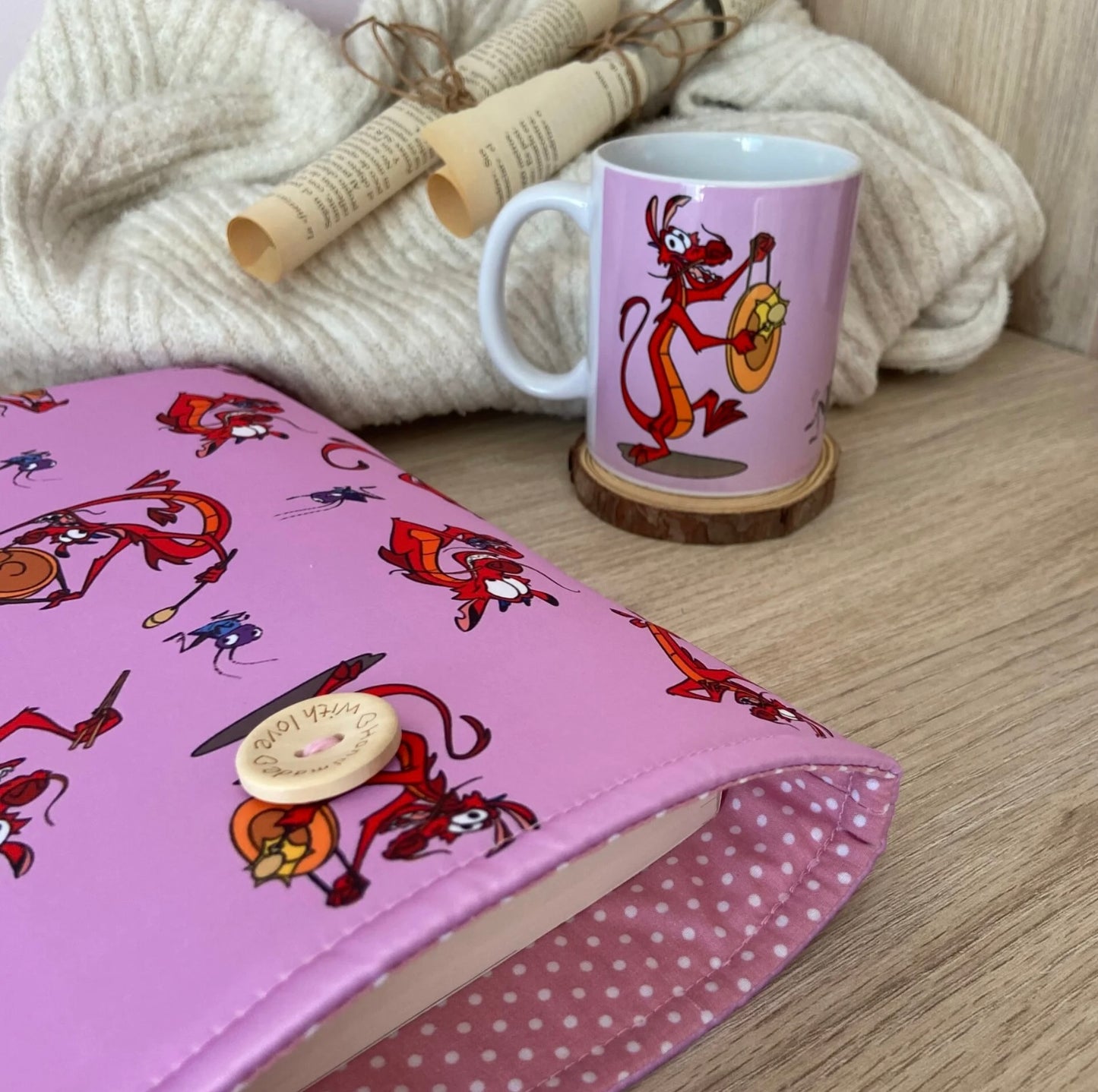 Funda literaria Mushu