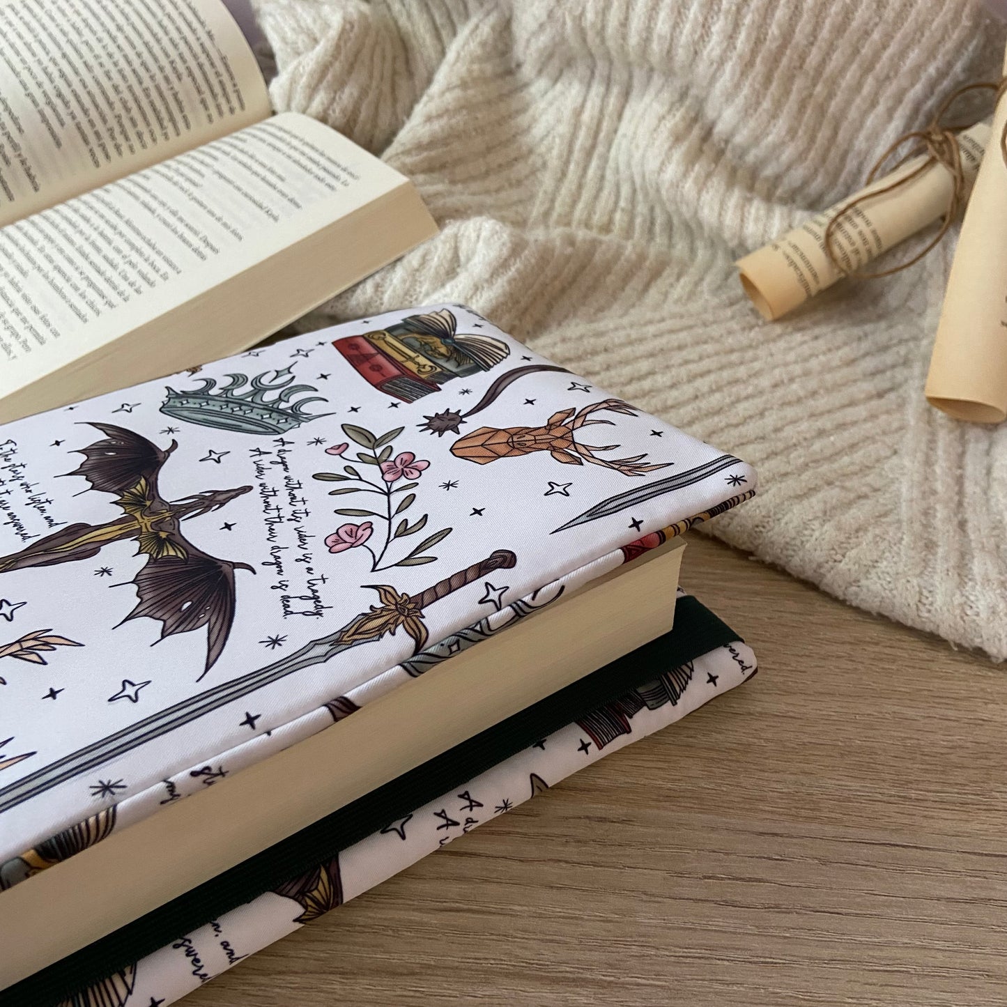 Funda ajustable Fourth wing + Velaris