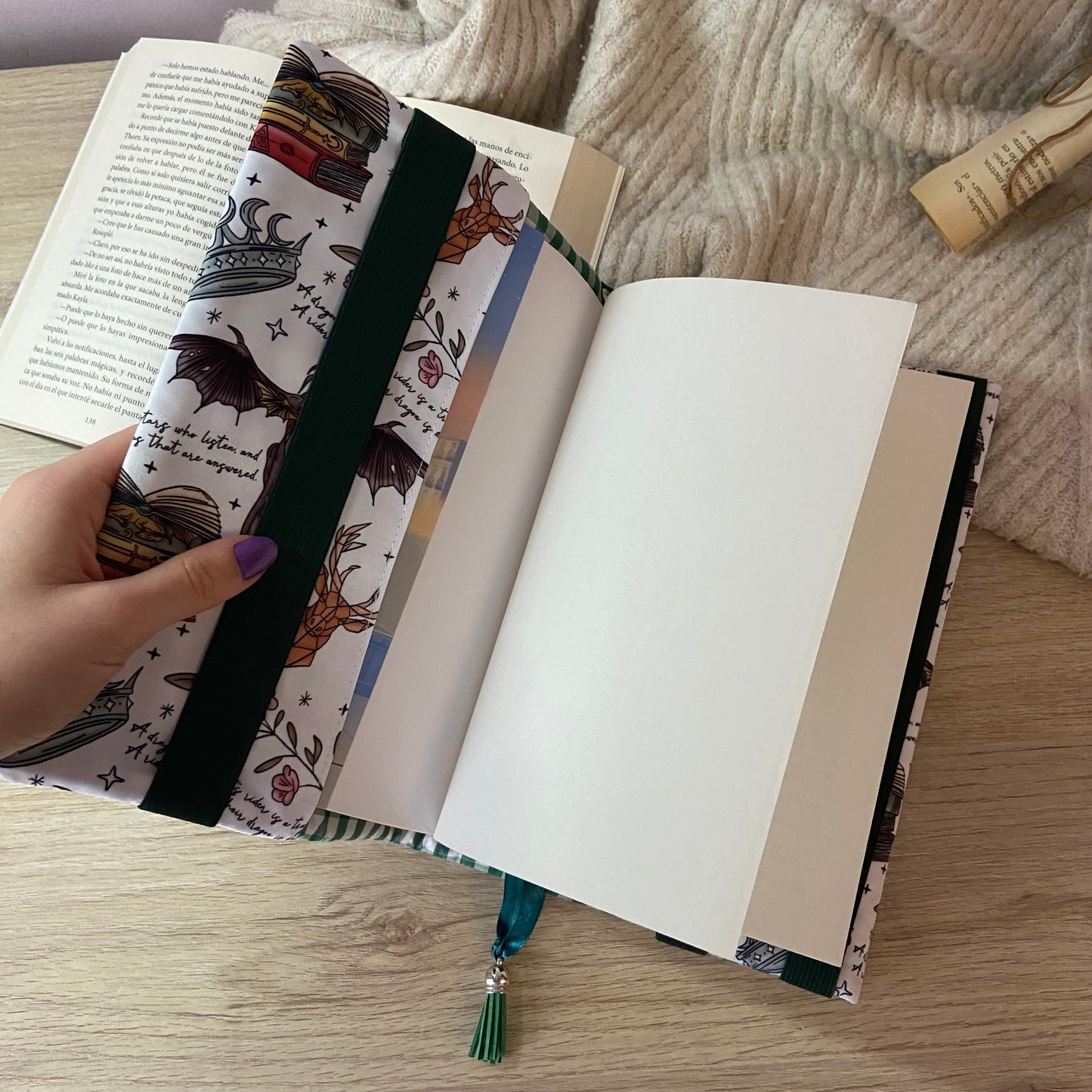 Funda ajustable Fourth wing + Velaris
