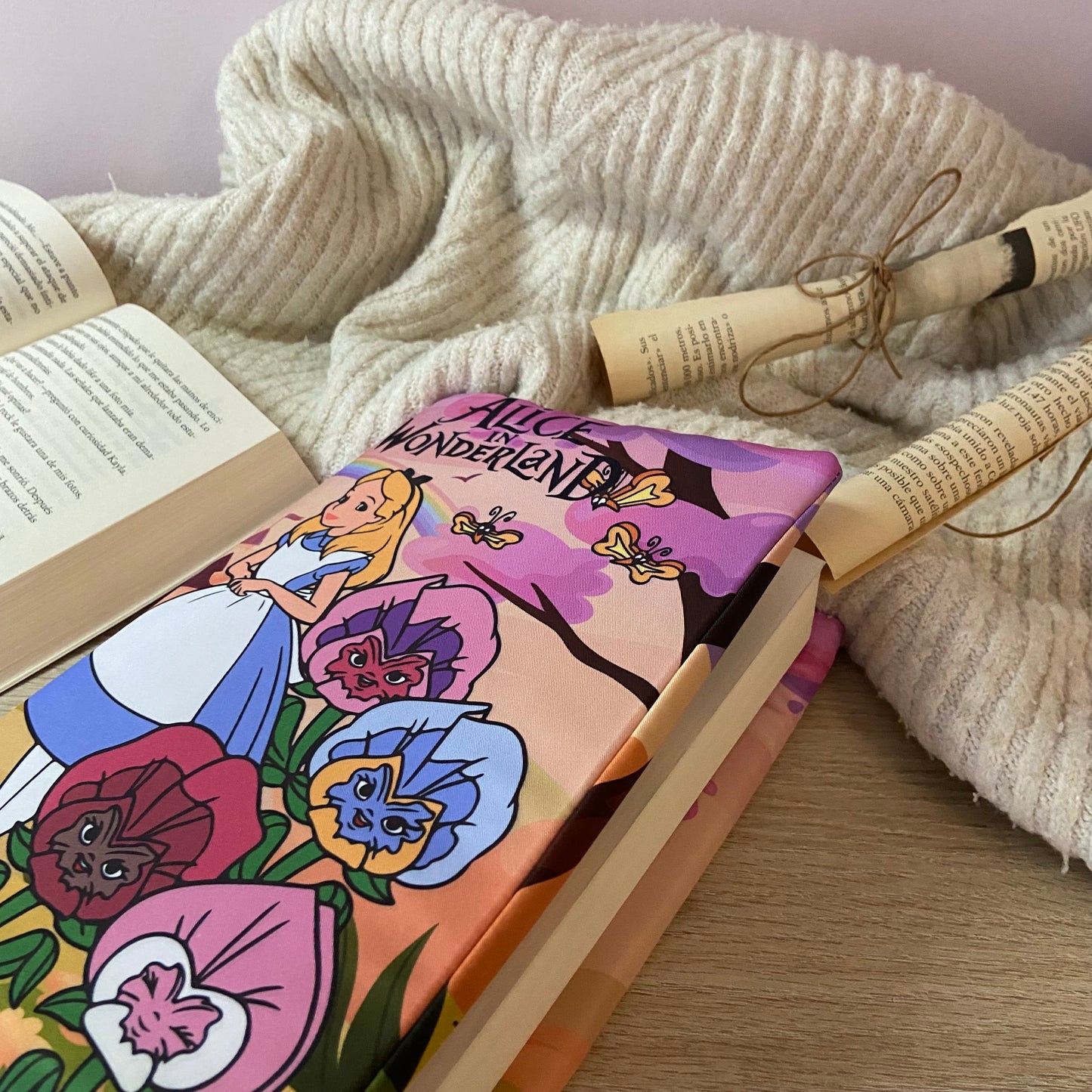 Funda ajustable Alicia en el país de las maravillas
