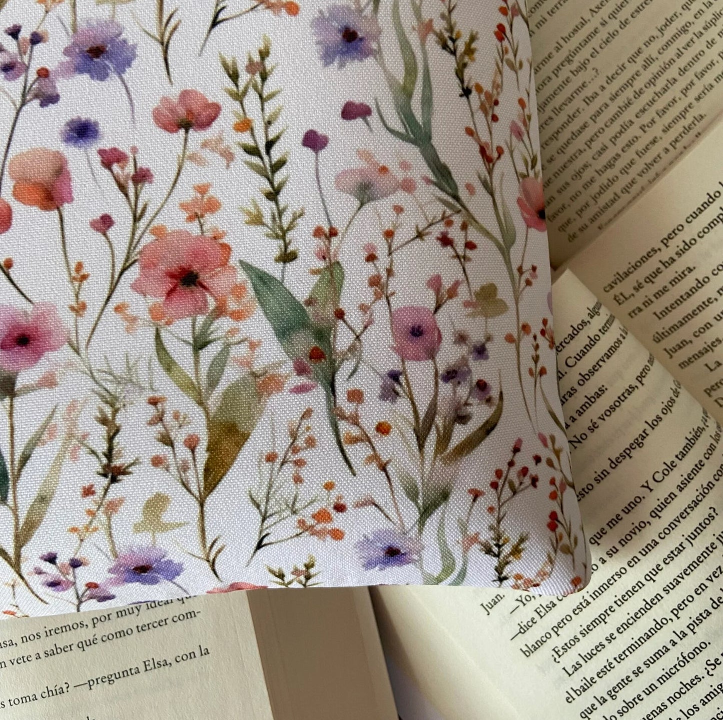 Funda literaria Aria