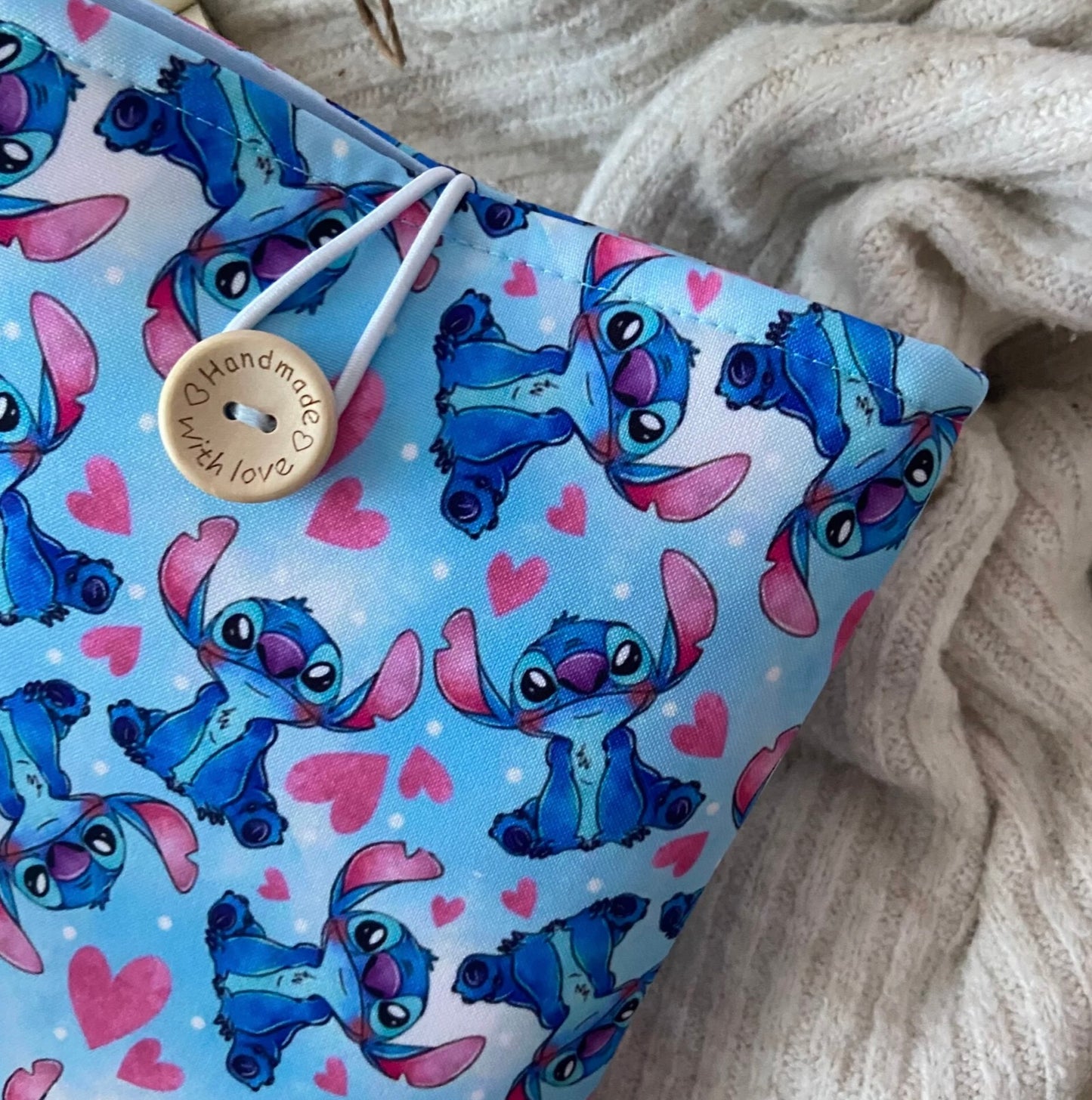 Funda literaria Stitch