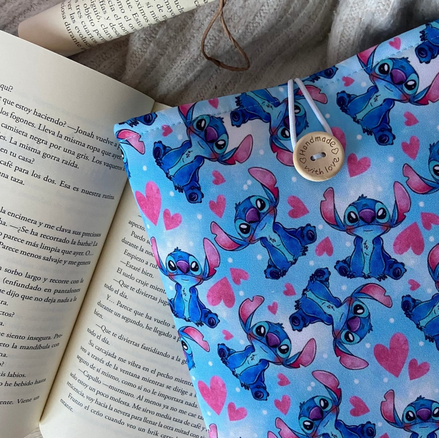 Funda literaria Stitch
