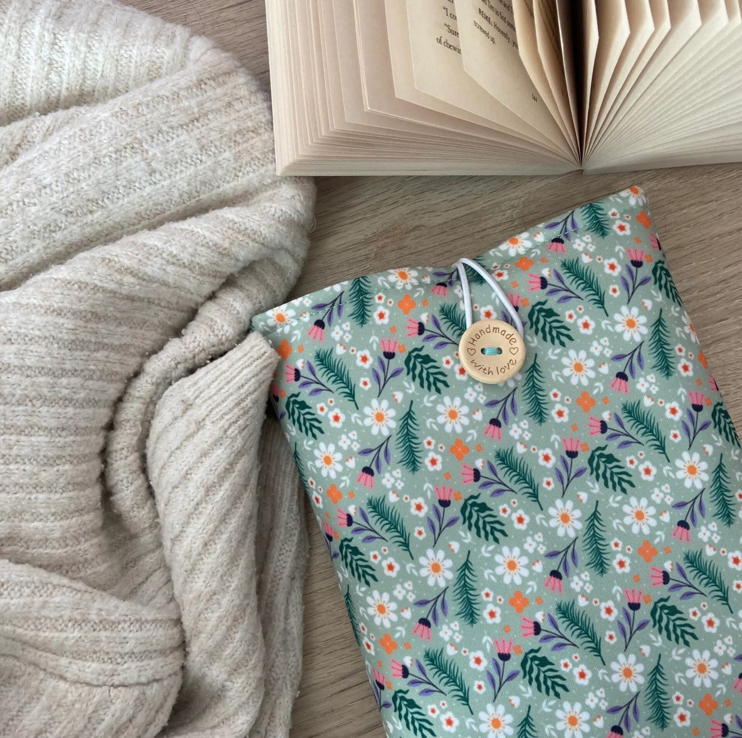 Funda literaria tu jardín con enanitos