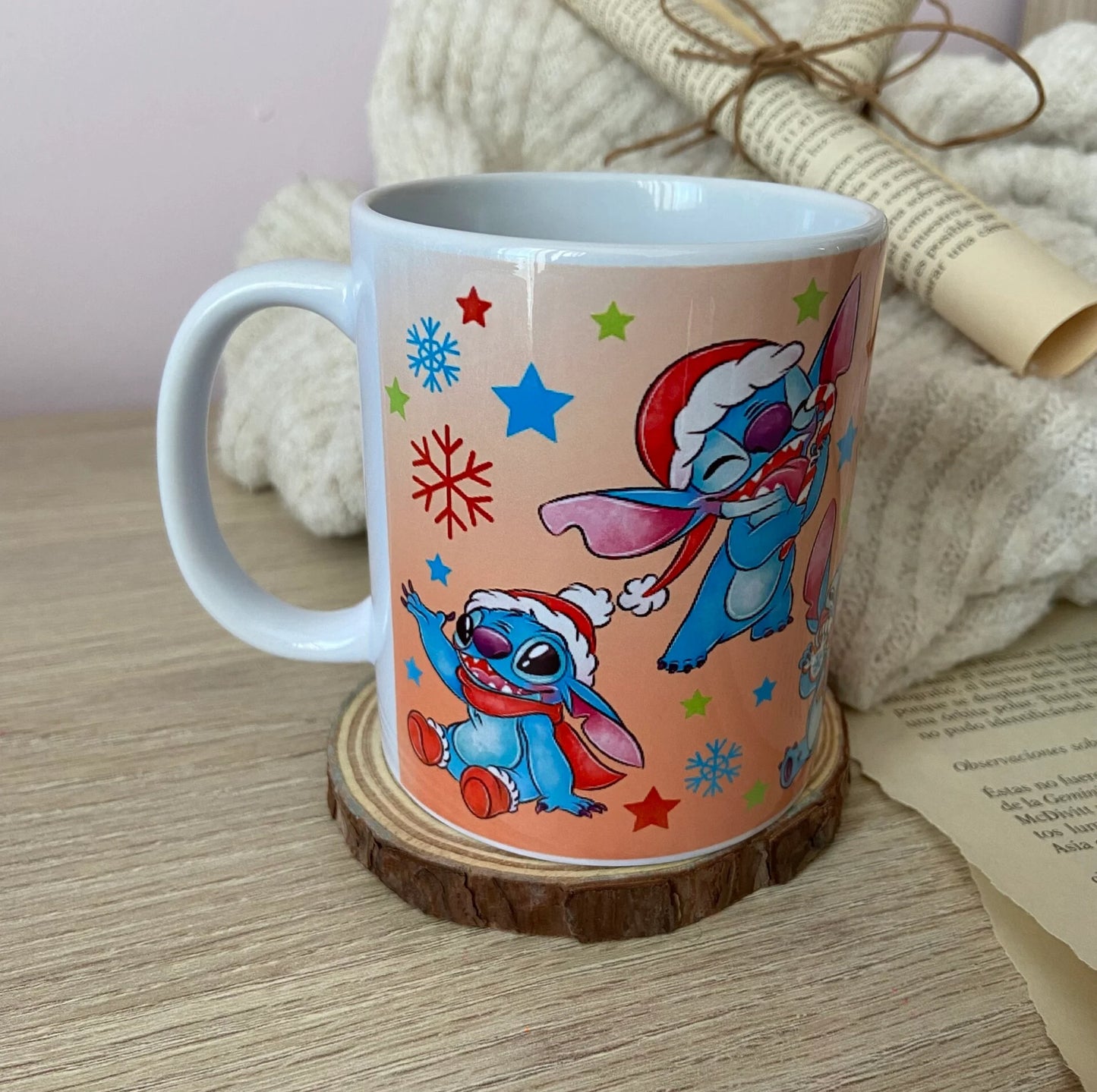Taza Stitch navideño
