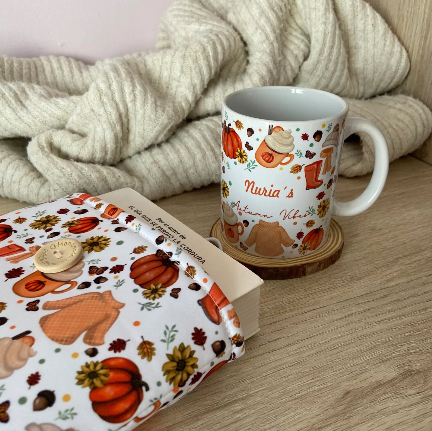 Taza Autumn vibes personalizada con nombre