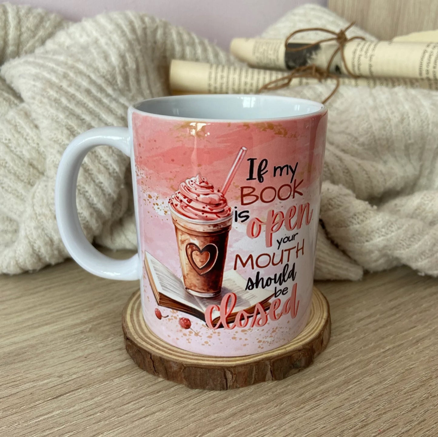 Taza If my book is open