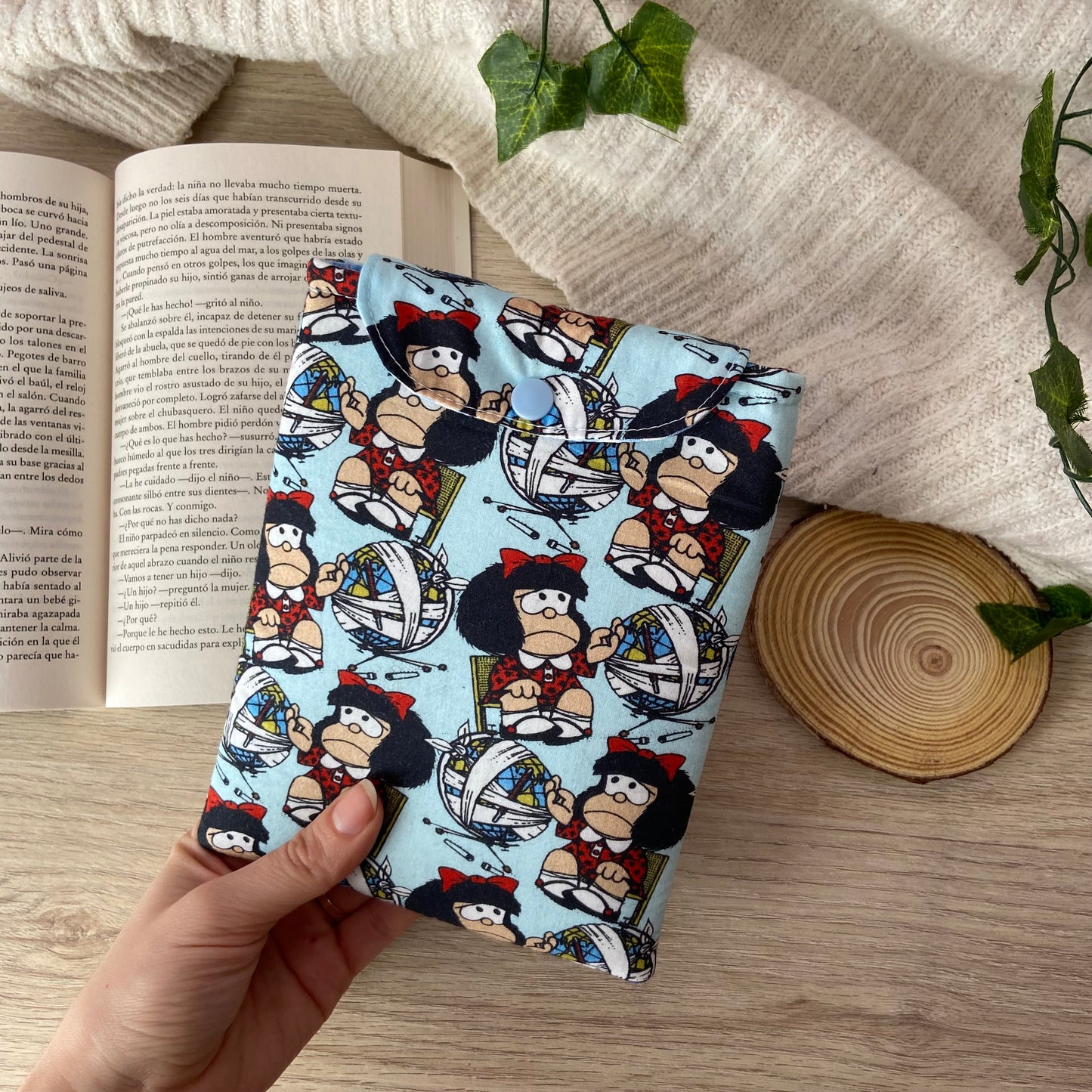 Funda kindle Mafalda (en azul)