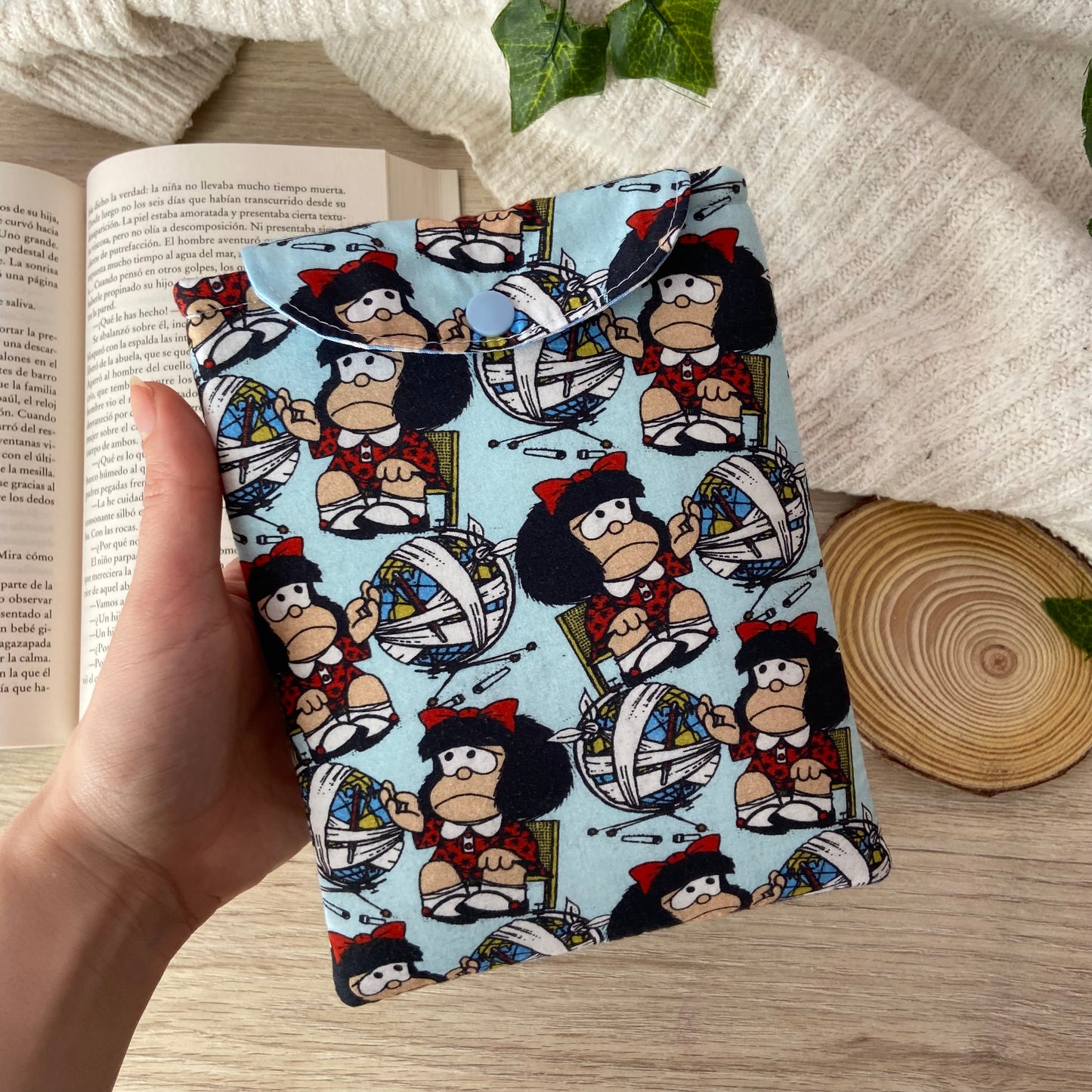 Funda kindle Mafalda (en azul)