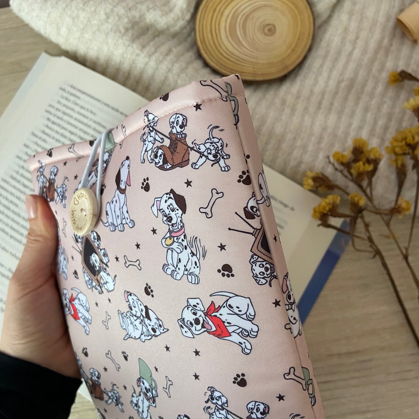 Funda literaria Dálmatas