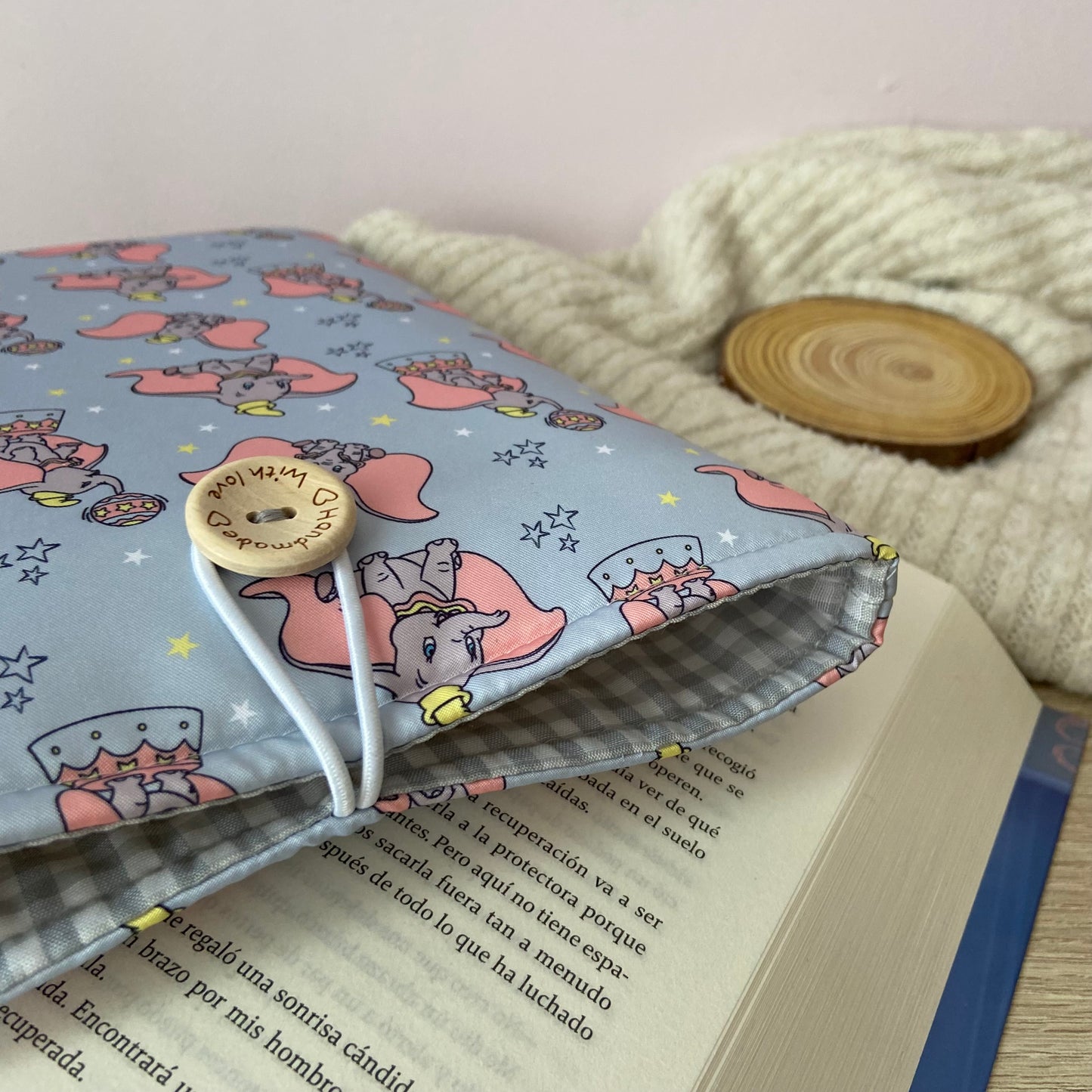 Funda literaria Dumbo