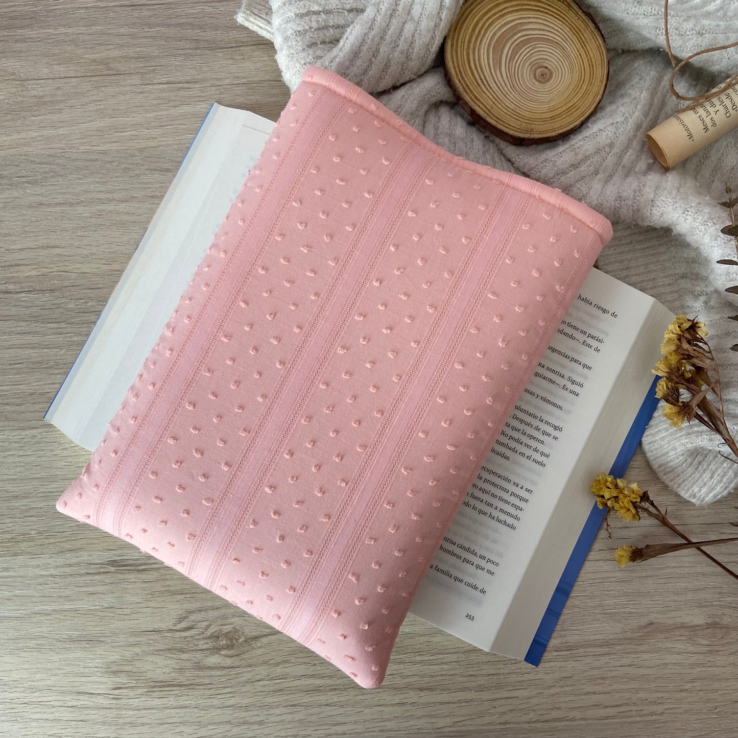 Funda literaria Magnolia con bolsillo