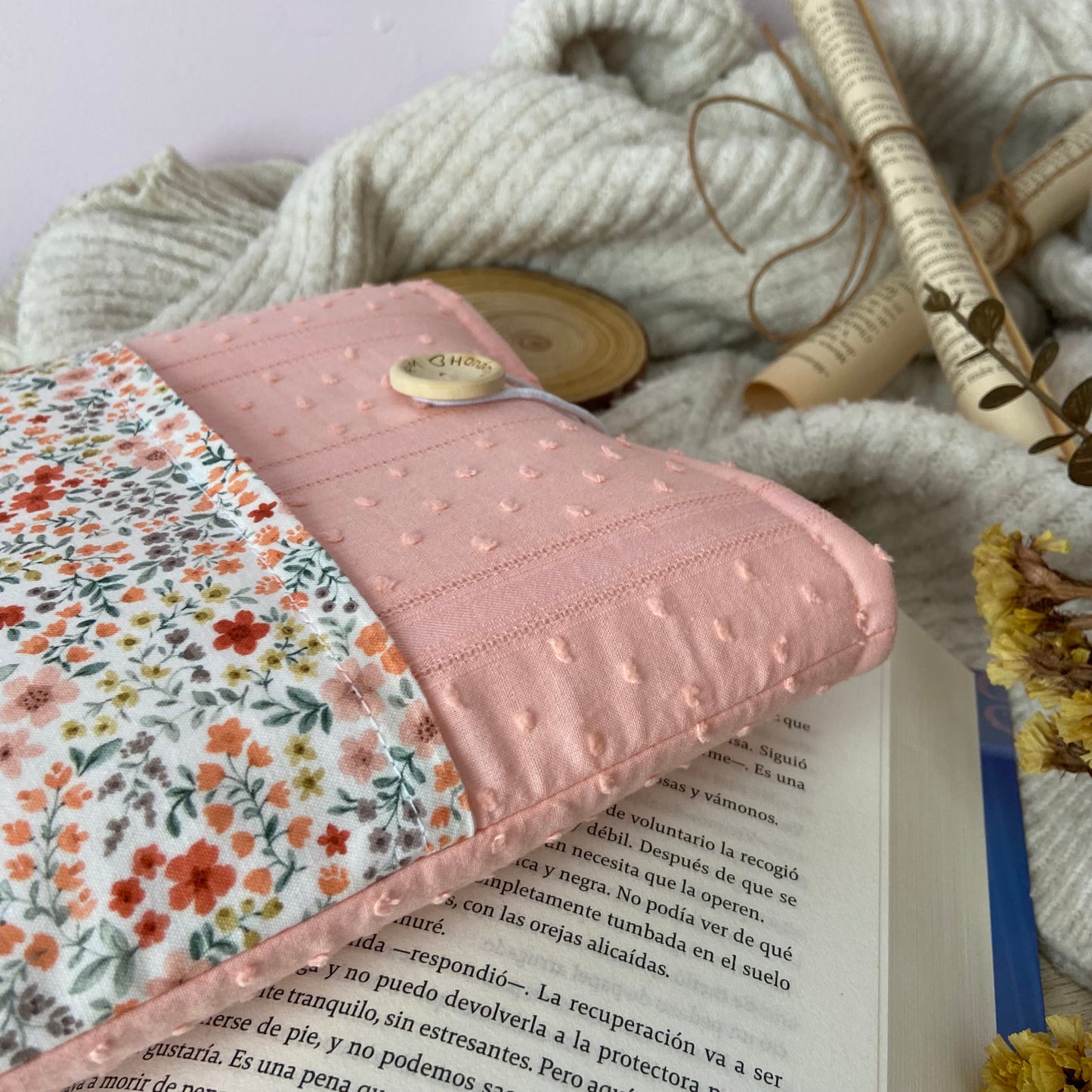 Funda literaria Magnolia con bolsillo