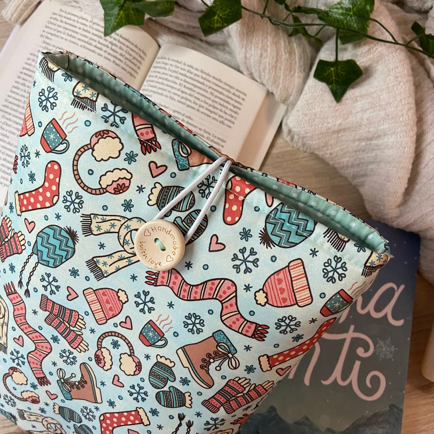 Funda literaria winter favs