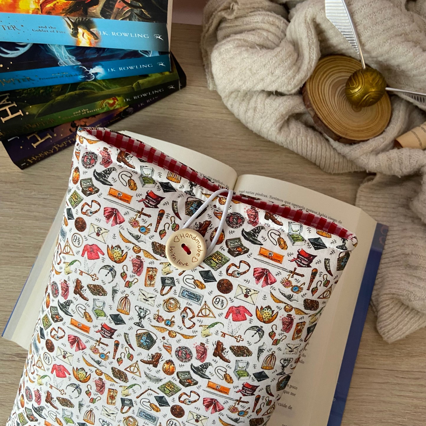 Funda literaria objetos Harry Potter