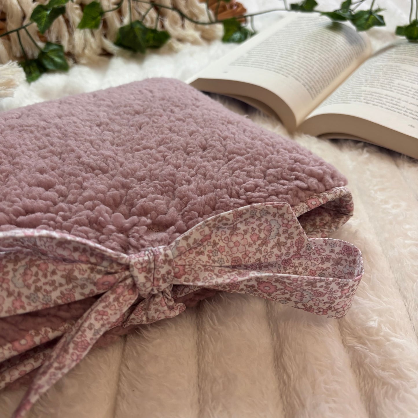 Funda literaria borreguito Wanda