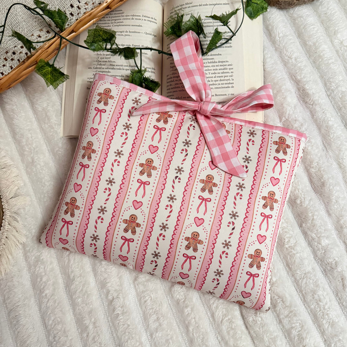 Funda literaria Gingerbread con lazo