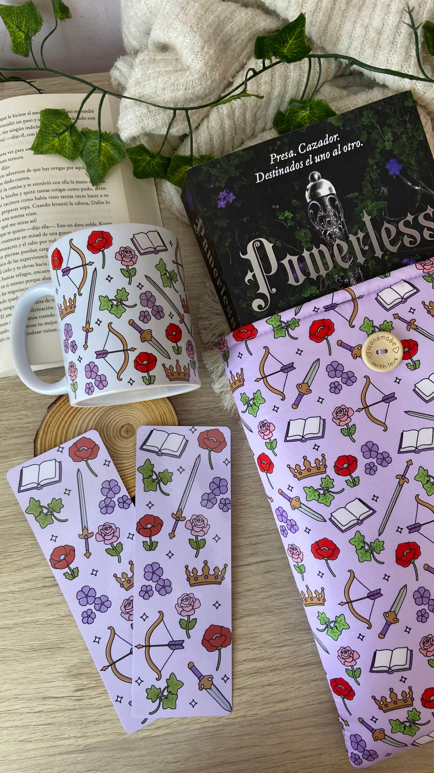 Pack funda powerless + marcapáginas + taza