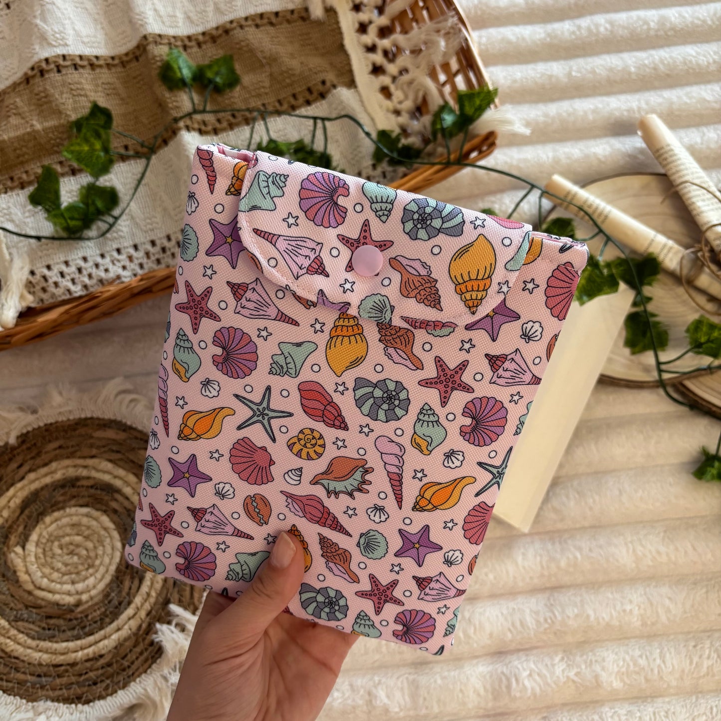Funda kindle/kobo libra colour conchitas impermeable