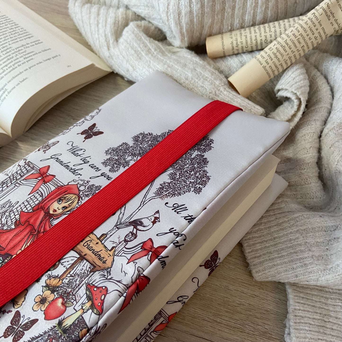 Funda ajustable Caperucita roja