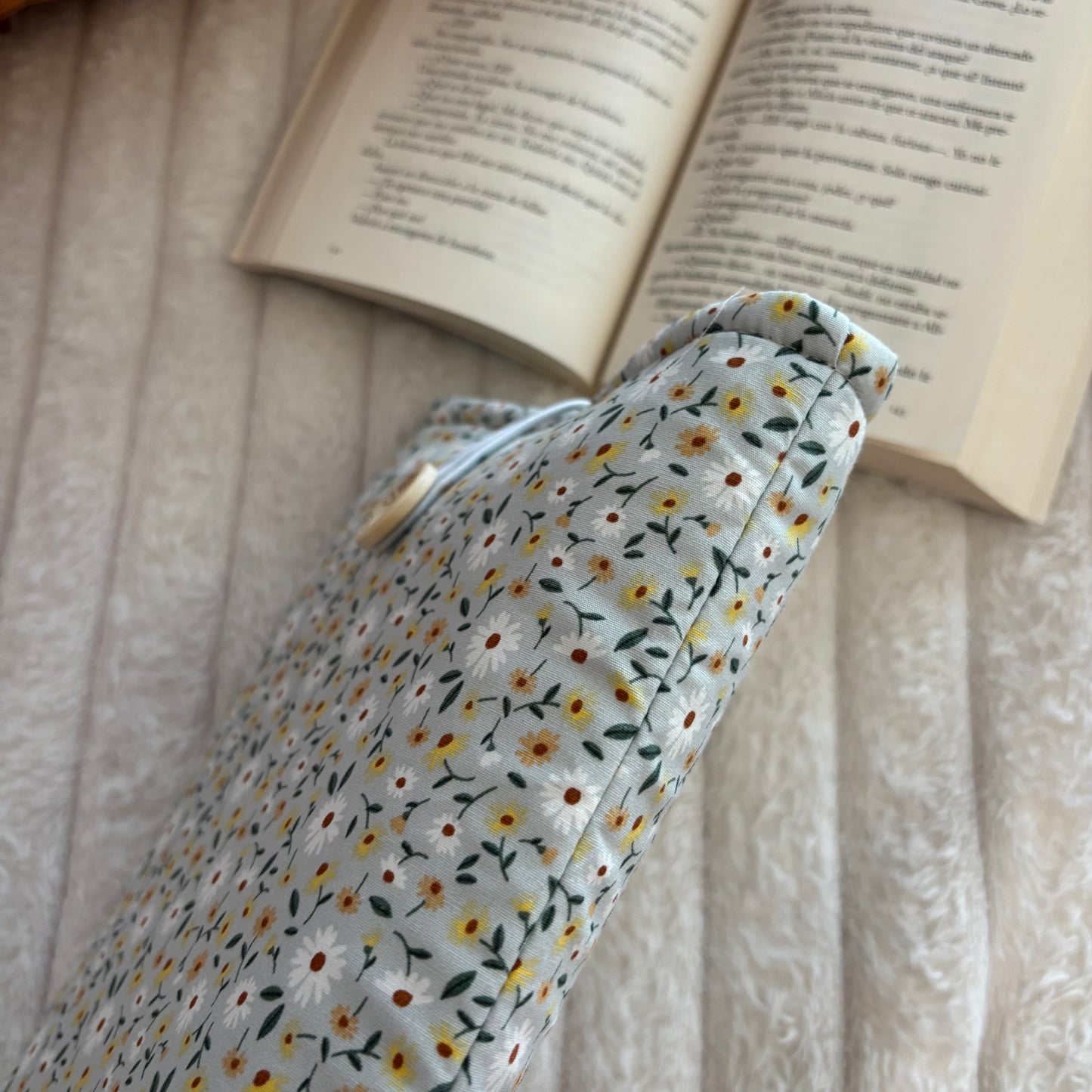 Funda literaria tus margaritas