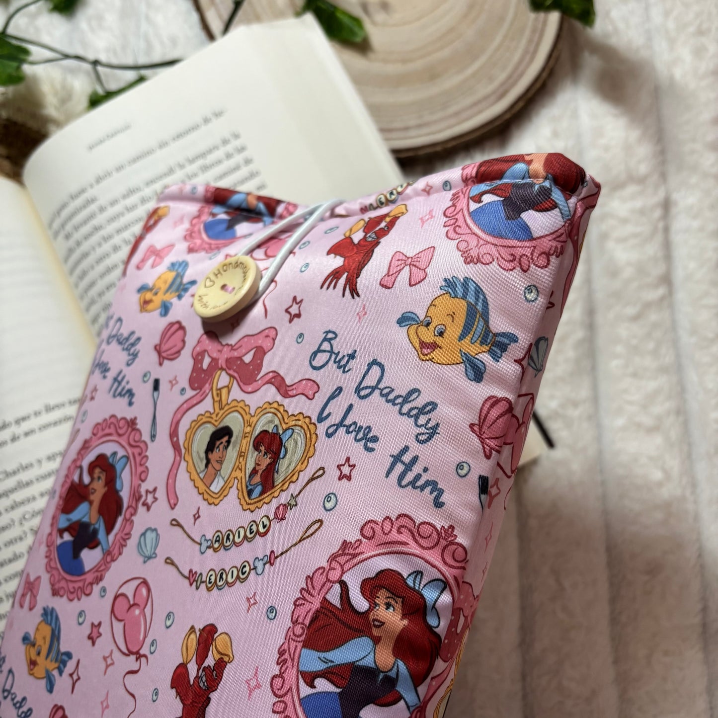 Funda literaria Ariel y Eric