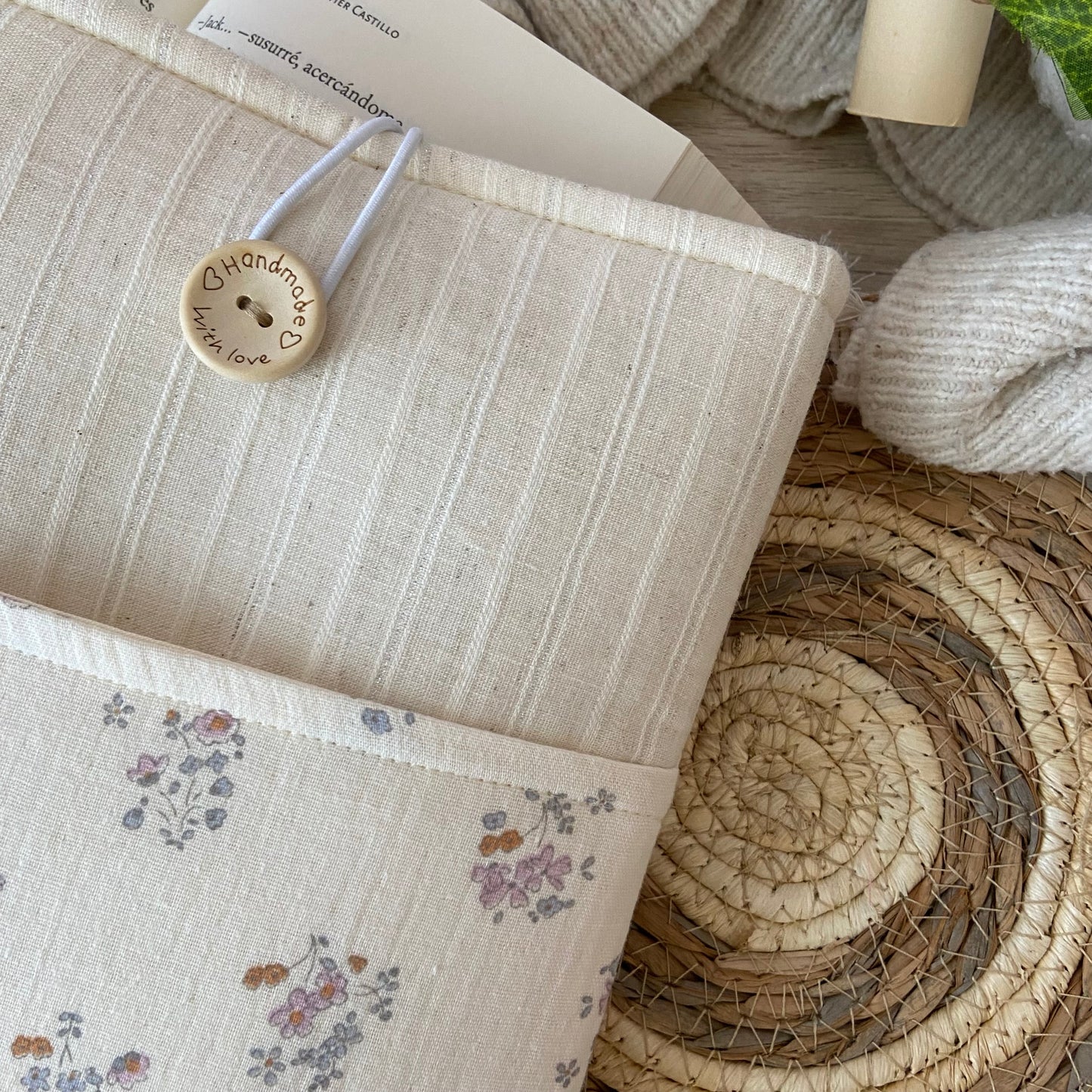Funda literaria Lila con bolsillo
