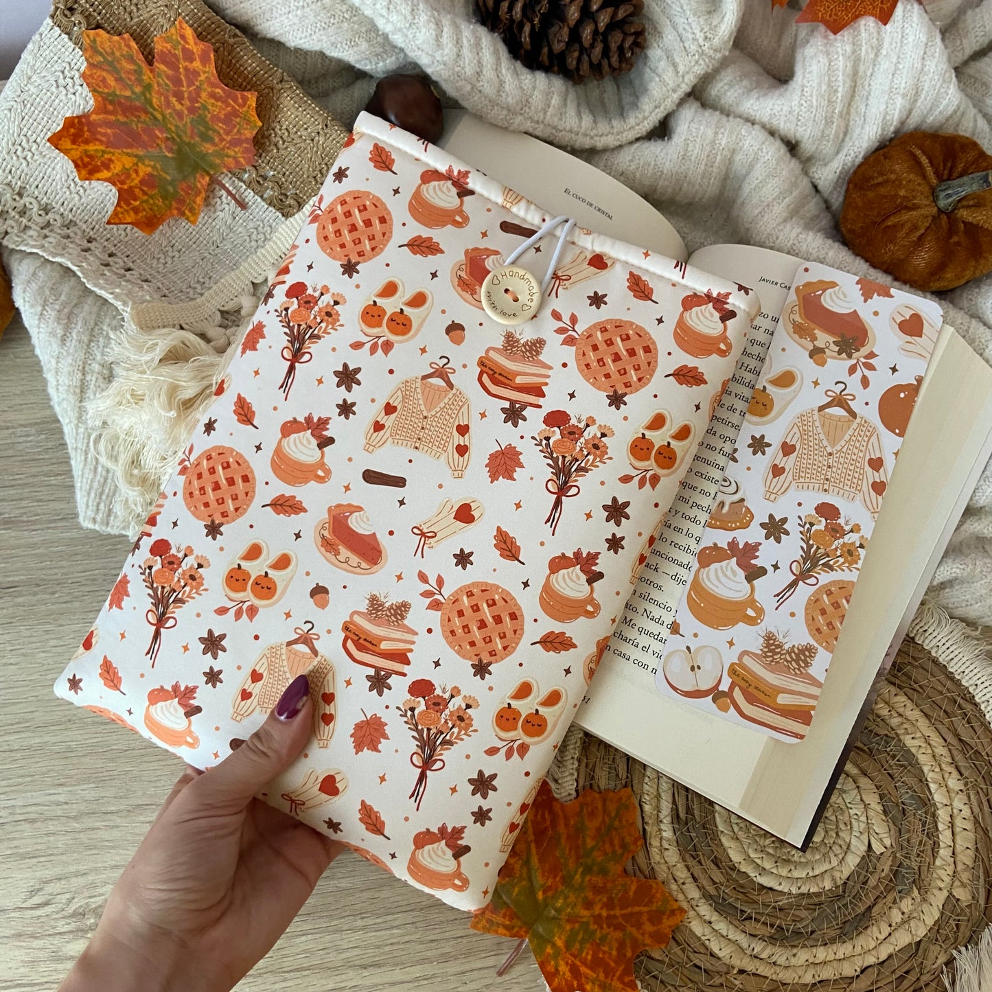 Funda literaria here comes the Autumn