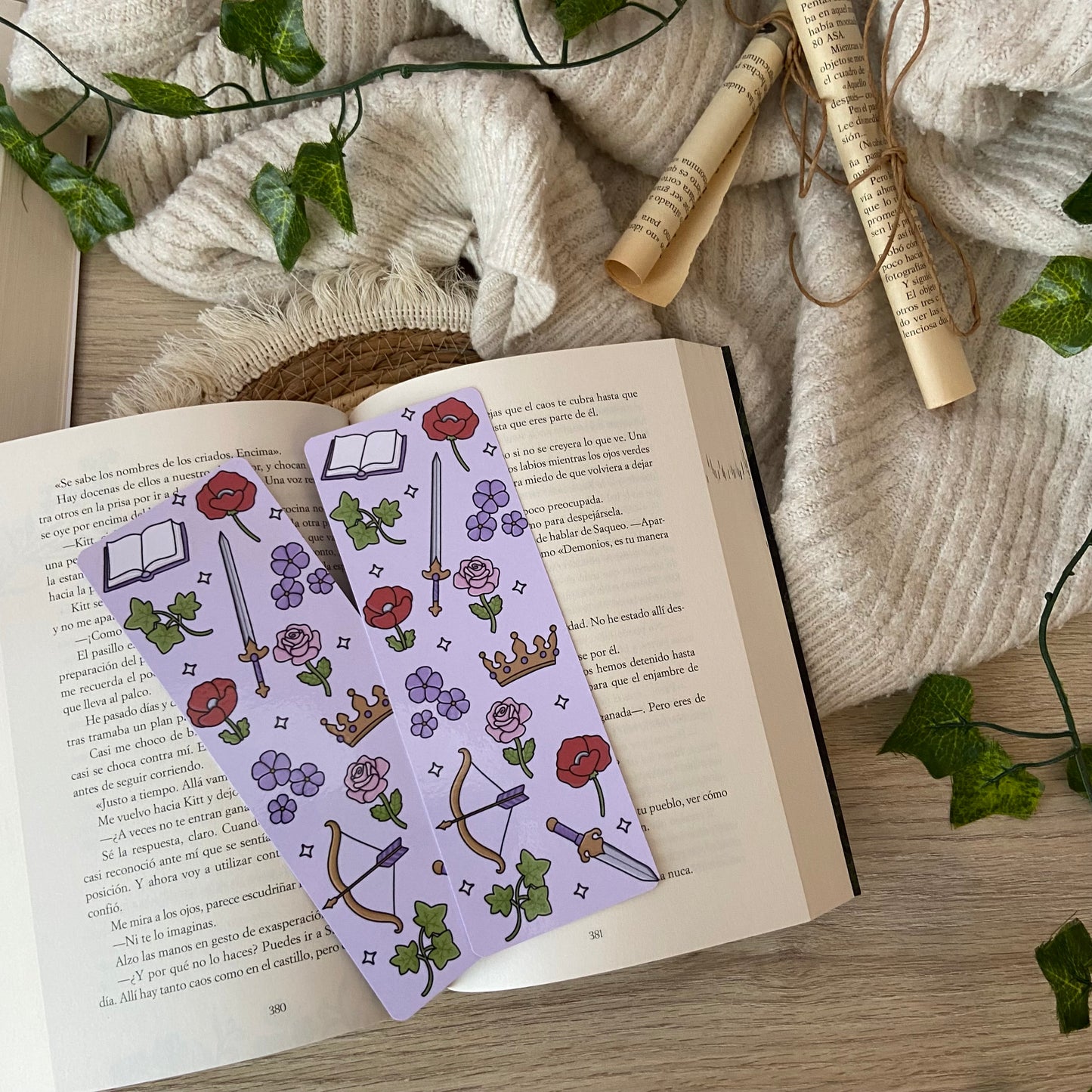 Pack funda powerless + marcapáginas + taza