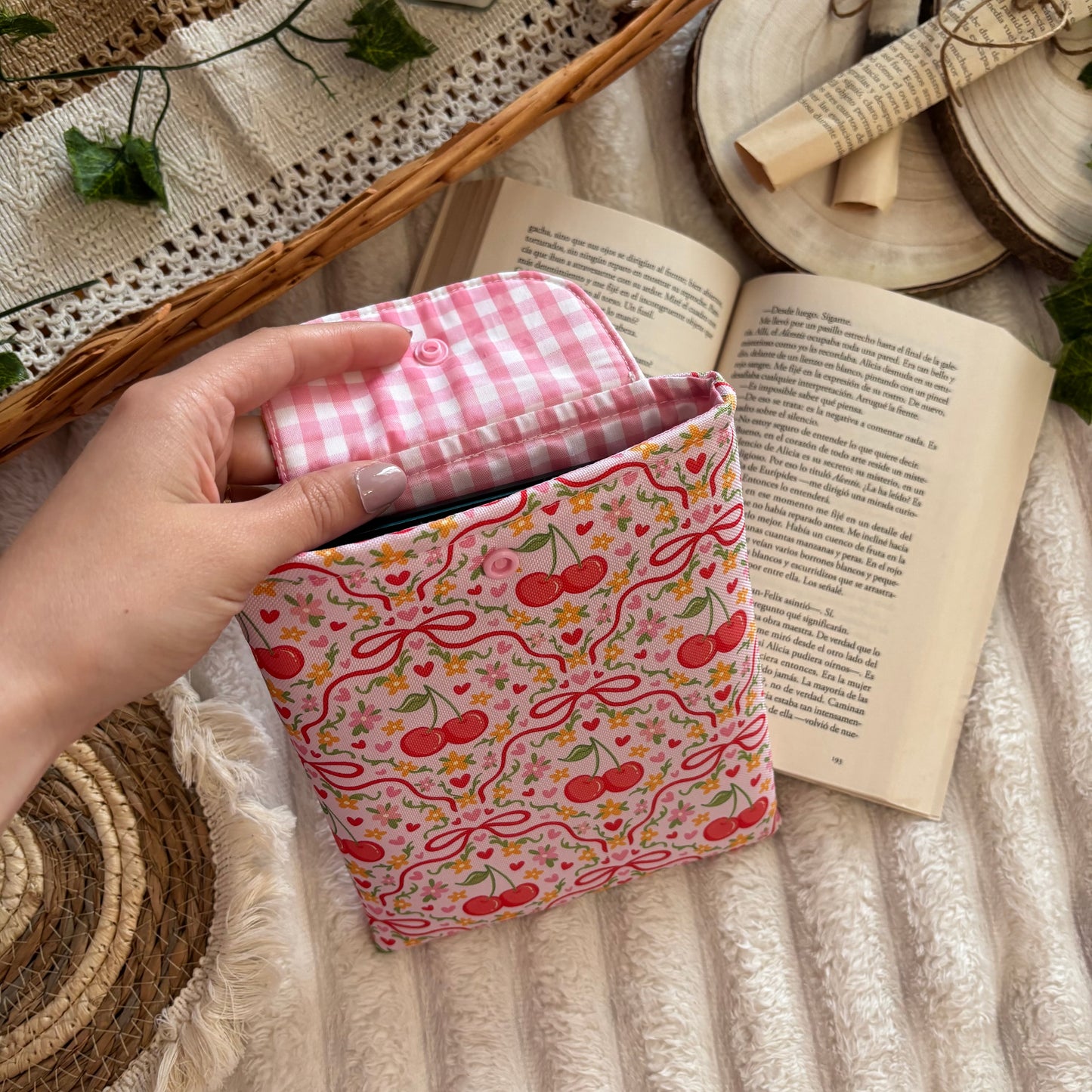 Funda kindle/kobo libra colour jardín de cerezas impermeable