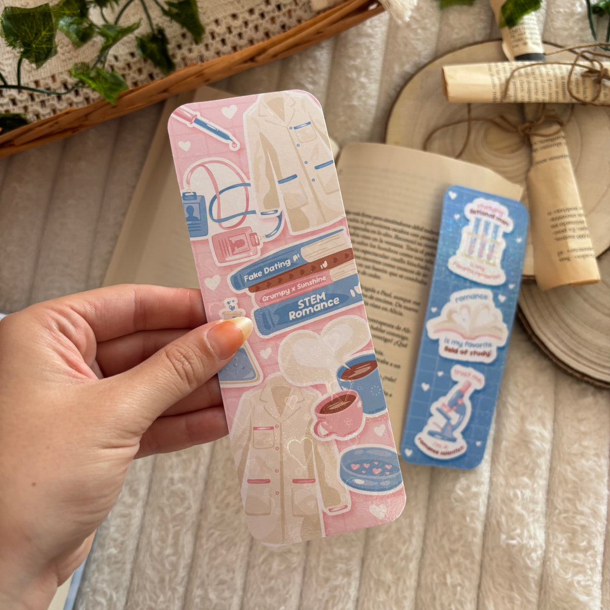 Pack 2 marcapáginas inspirados en La hipótesis del amor holográficos