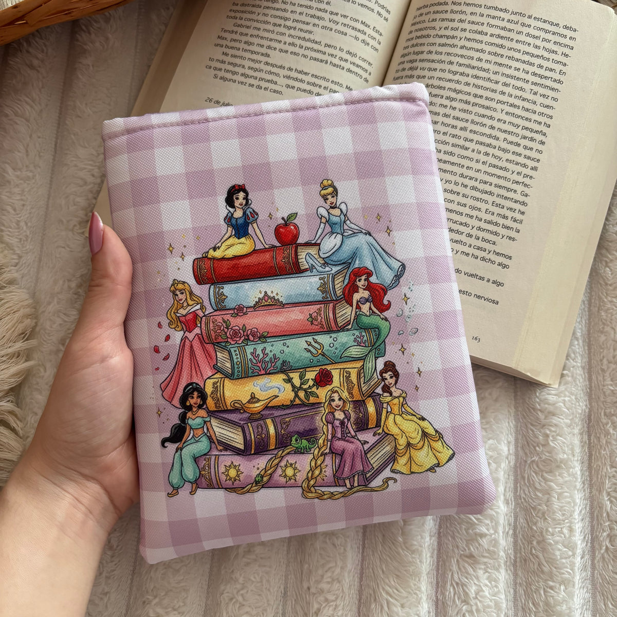 Funda kindle/kobo estantería princesas Disney impermeable