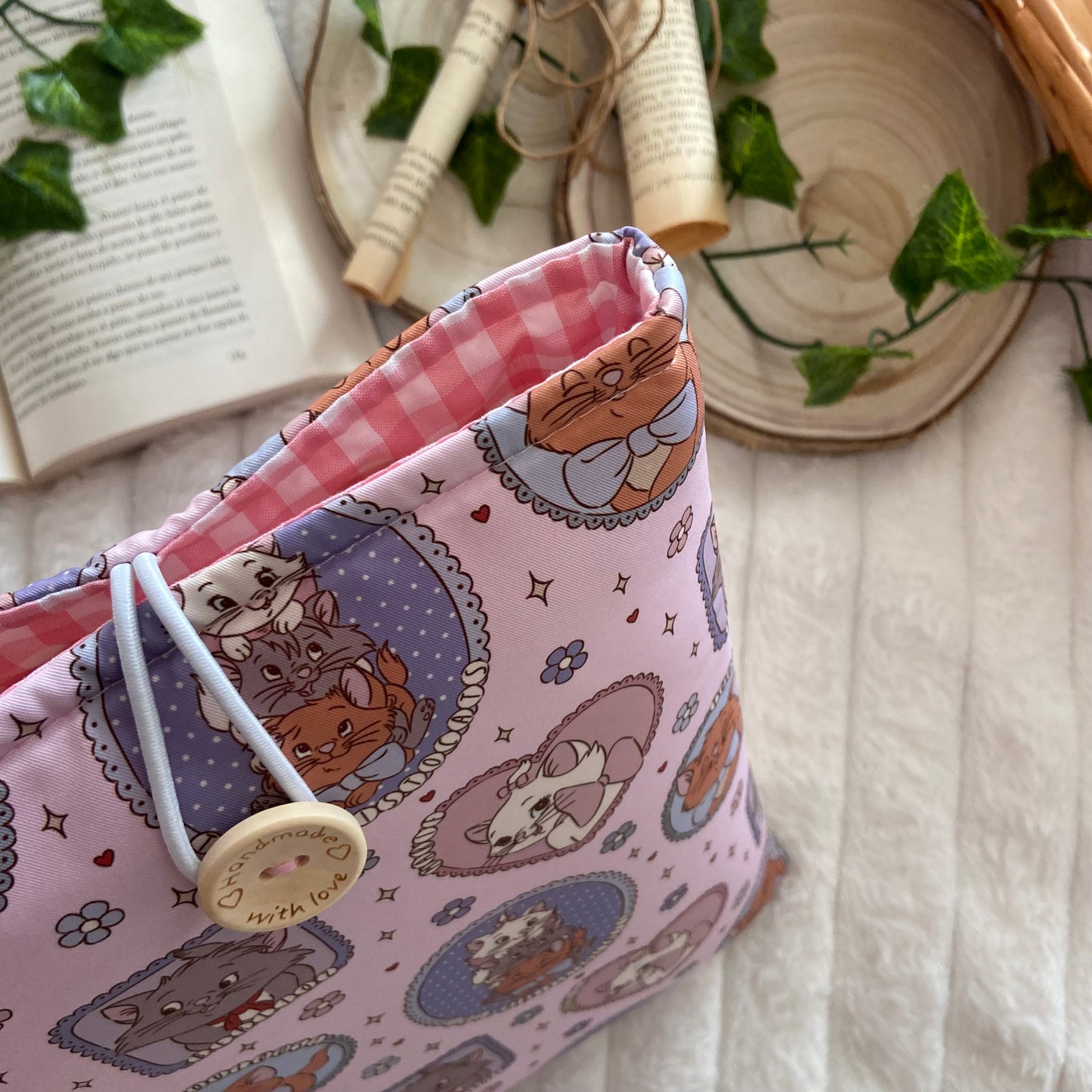 Funda literaria cute Aristogatos