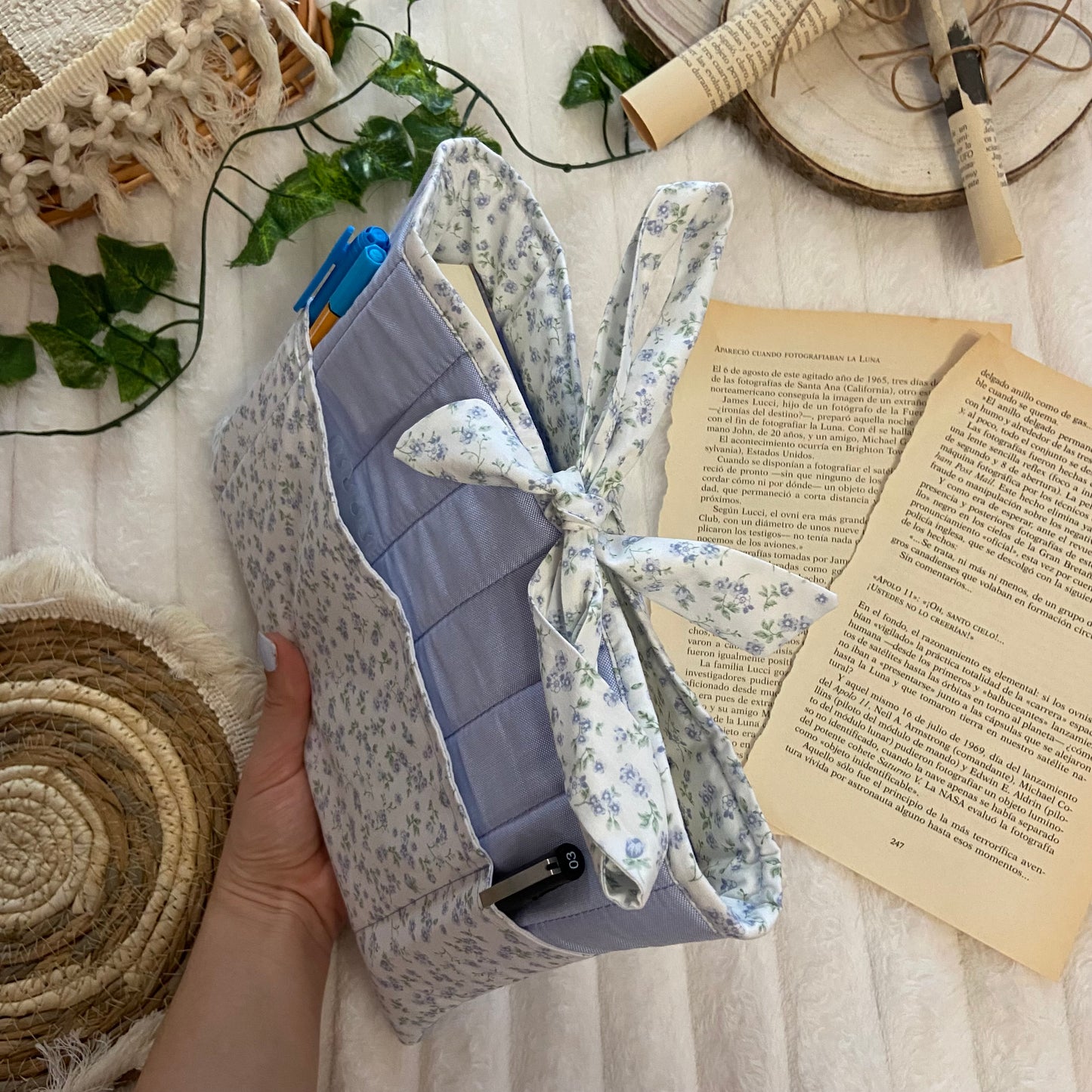 Funda literaria Bloom acolchada con bolsillos