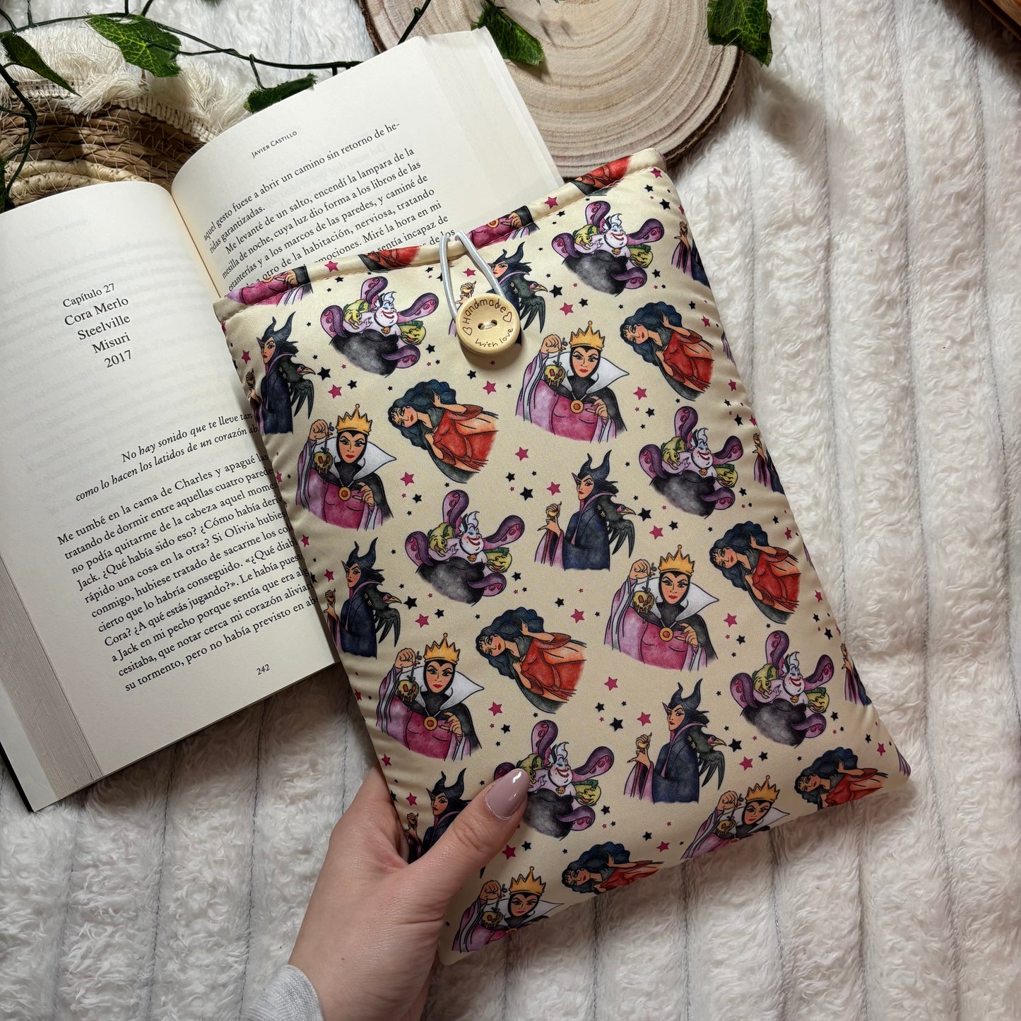 Funda literaria Villanas Disney