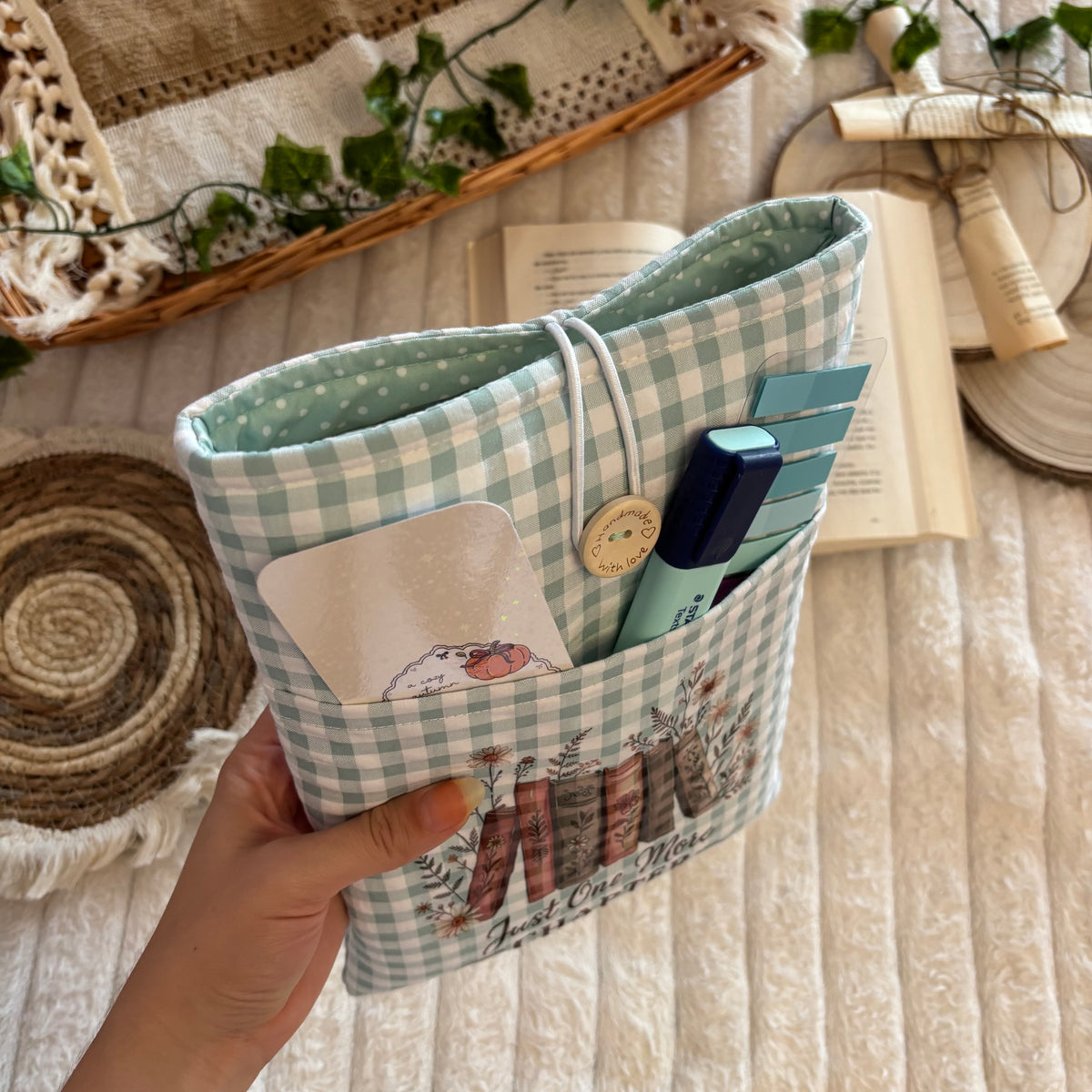 Funda literaria Just one more chapter vichy con bolsillo