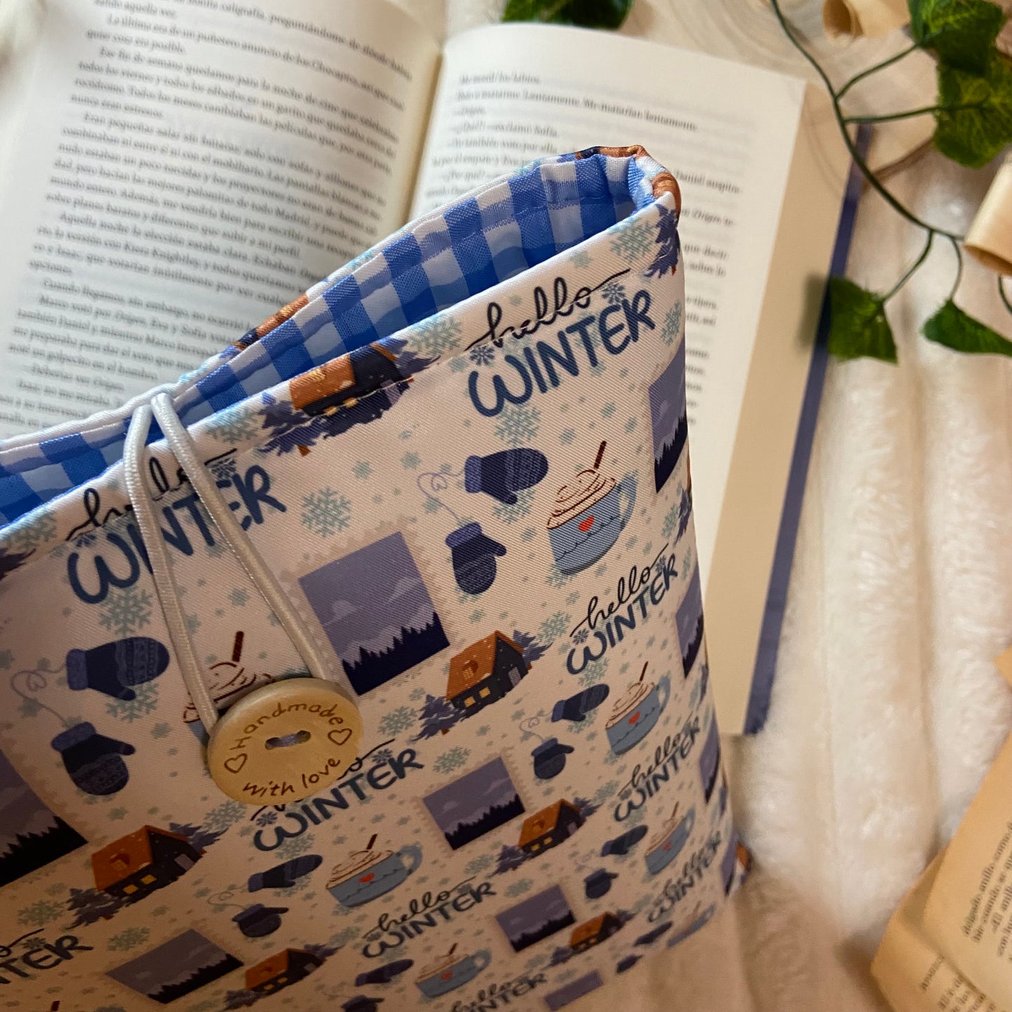 Funda literaria hello winter