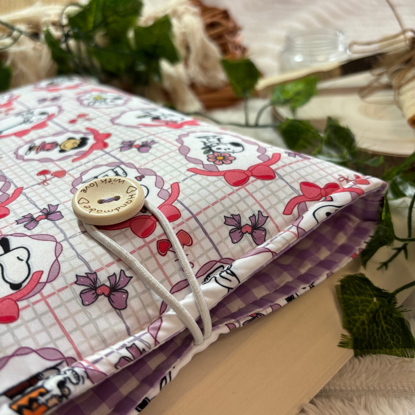Funda literaria cute Snoopy
