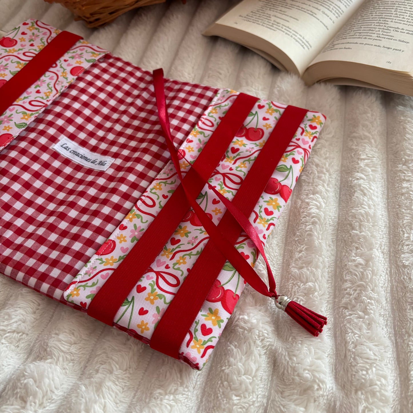 Funda ajustable cerezitas impermeable