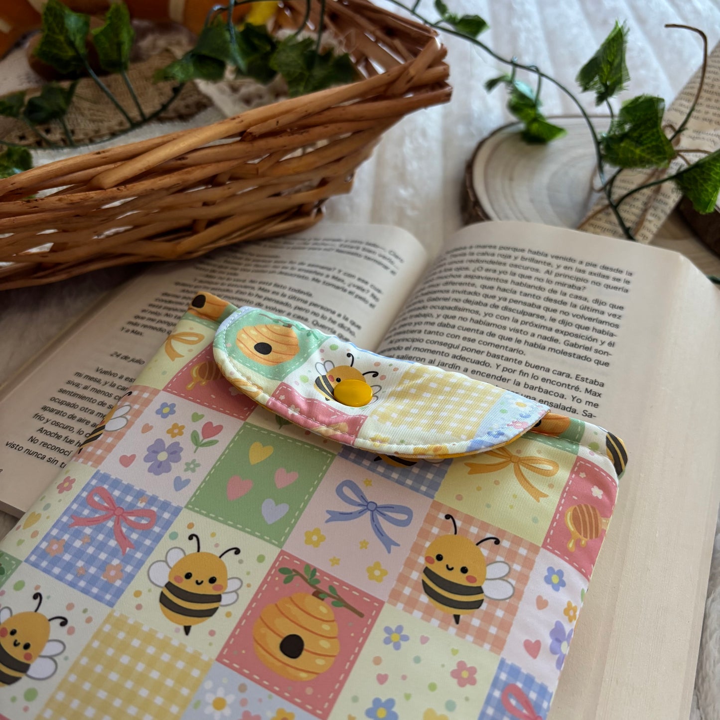 Funda kindle/kobo libra colour abejitas