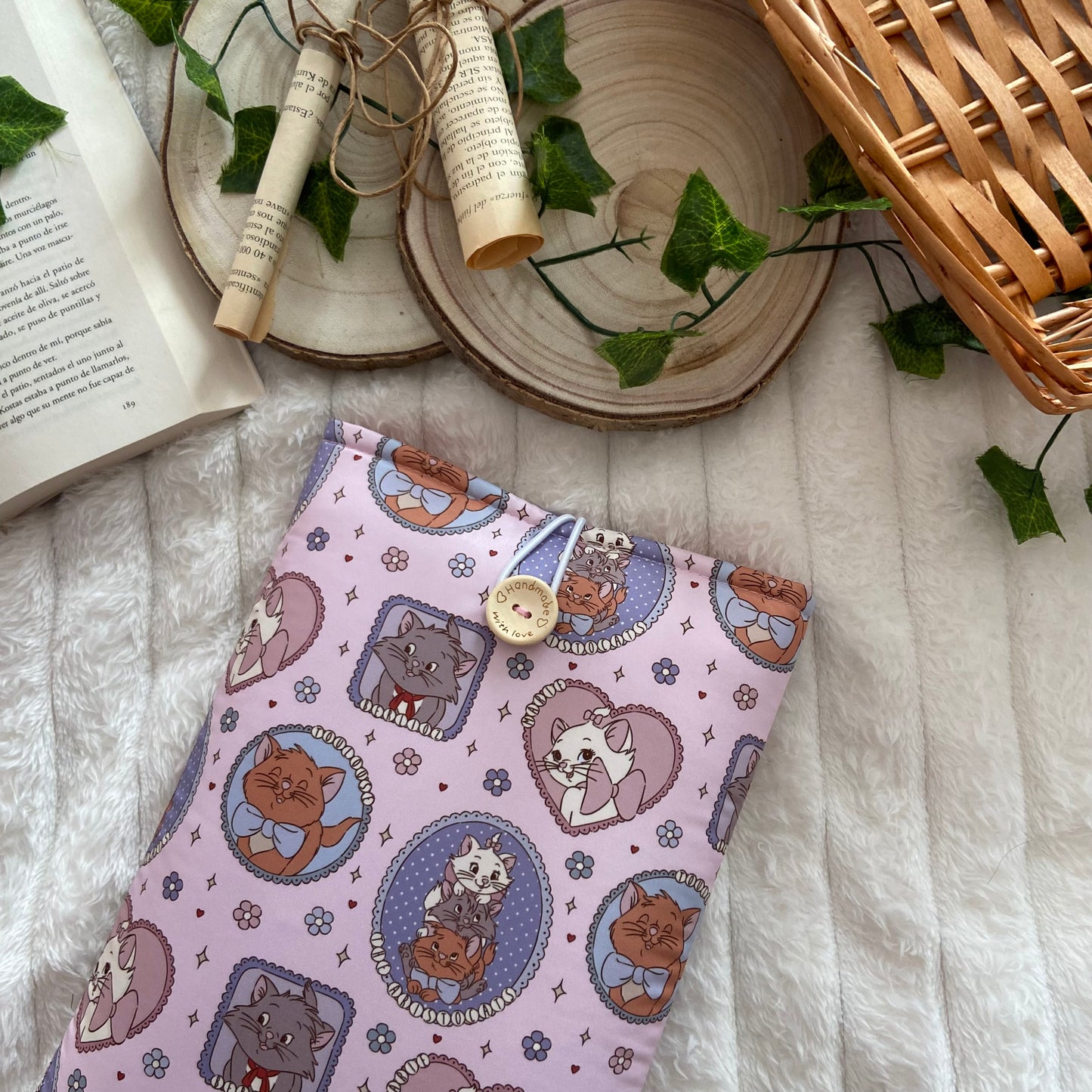 Funda literaria cute Aristogatos