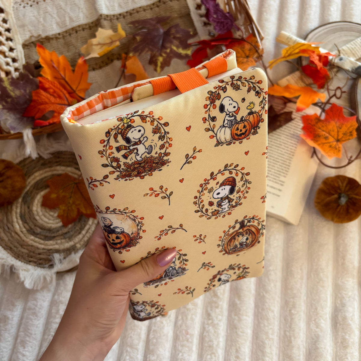 Funda ajustable Hello Autumn Snoopy impermeable