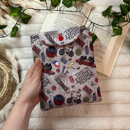 Funda kindle/kobo libra colour Stranger things