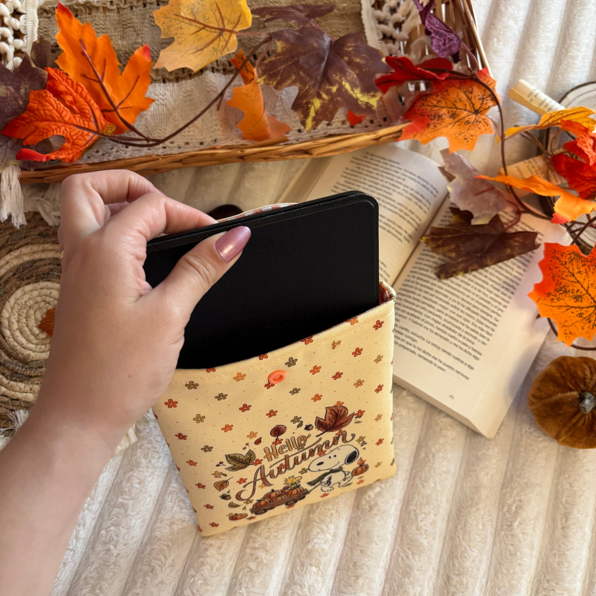 Funda kindle/kobo Hello autumn Snoopy impermeable