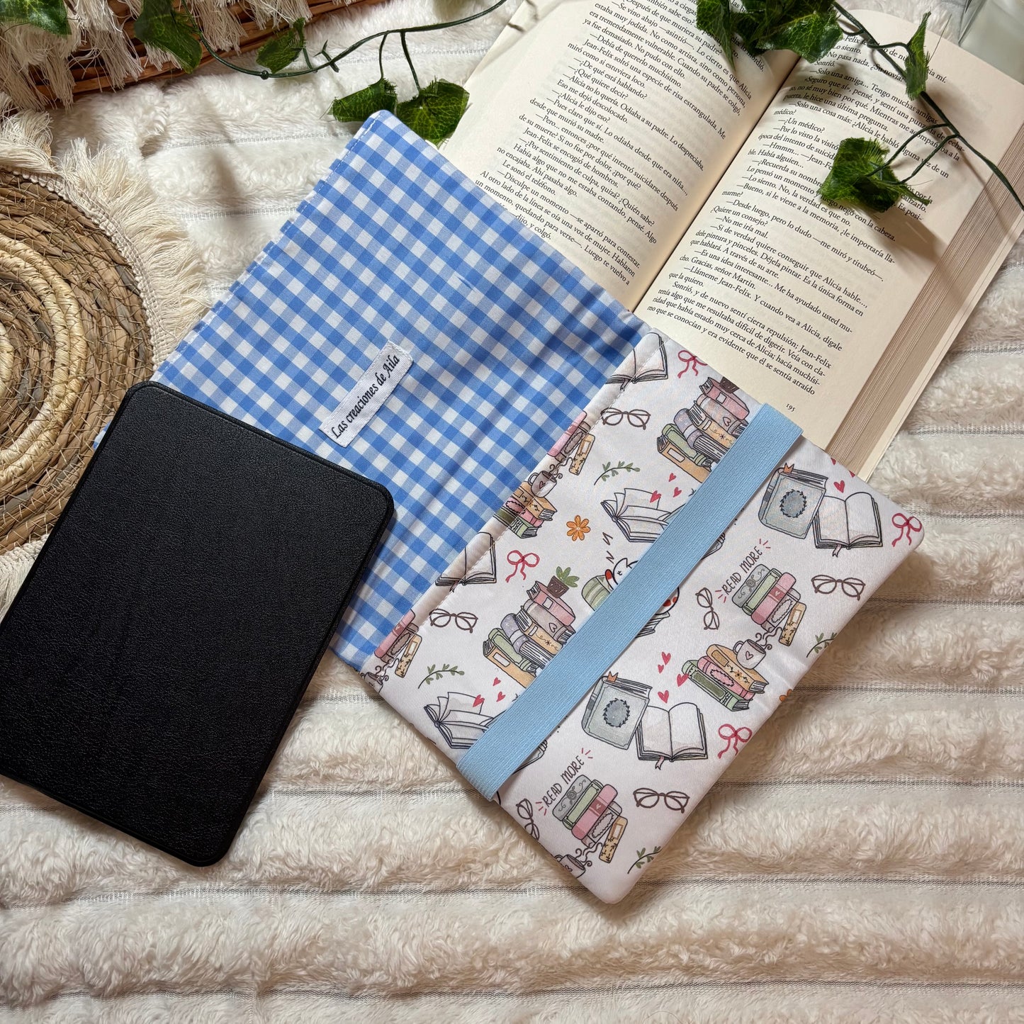Funda de solapas para ebook gatitos lectores