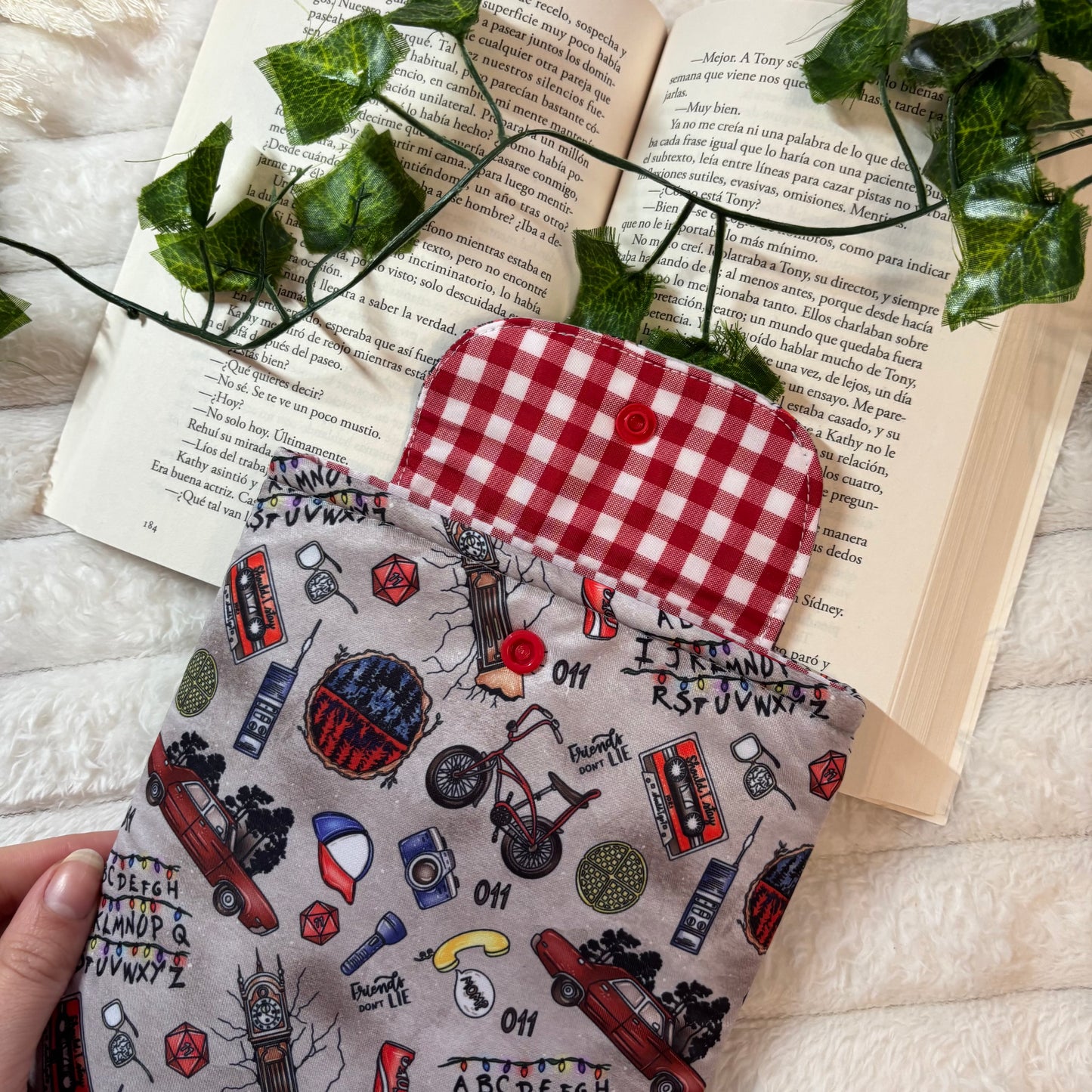 Funda kindle/kobo libra colour Stranger things