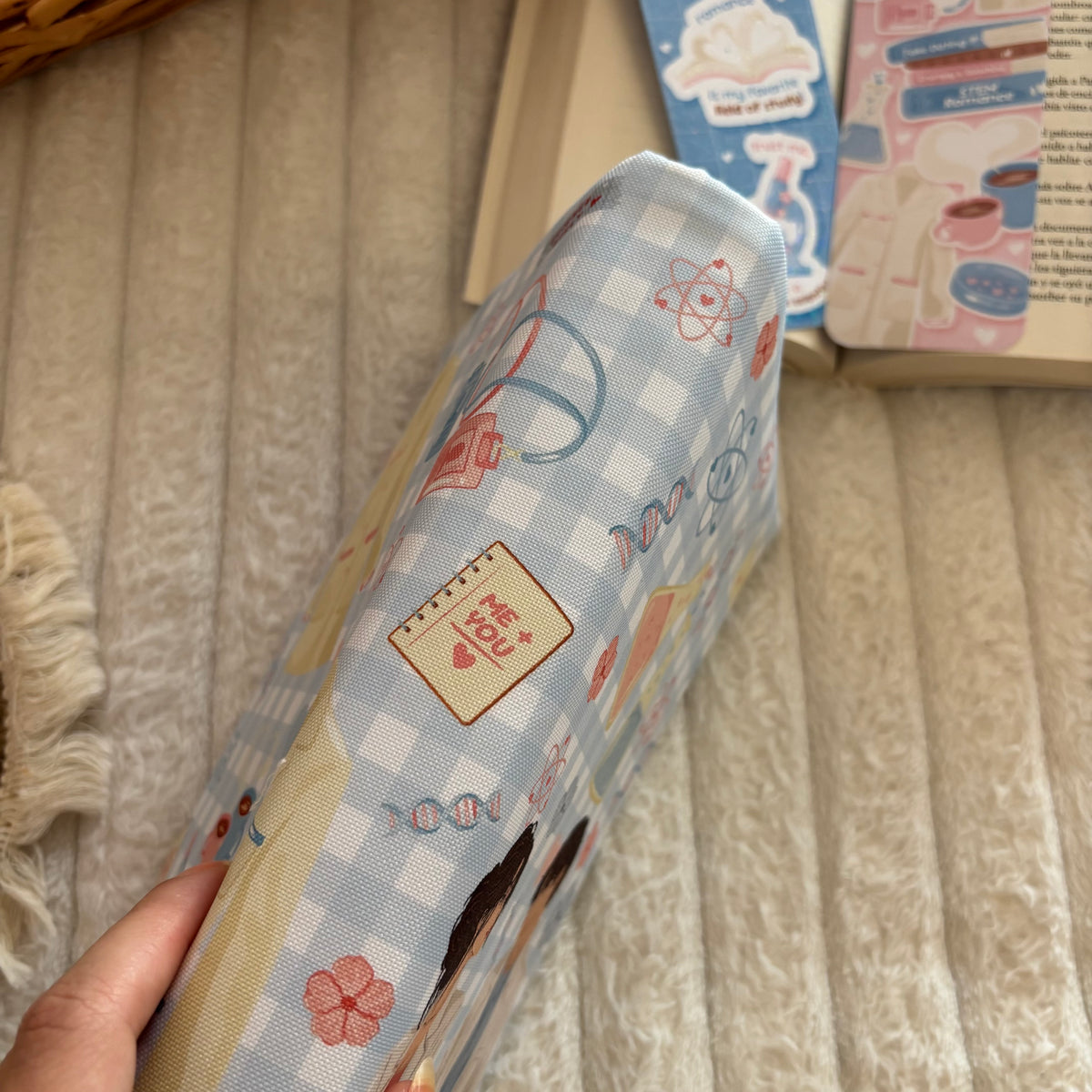 Funda ajustable impermeable inspirada en La hipótesis del amor impermeable