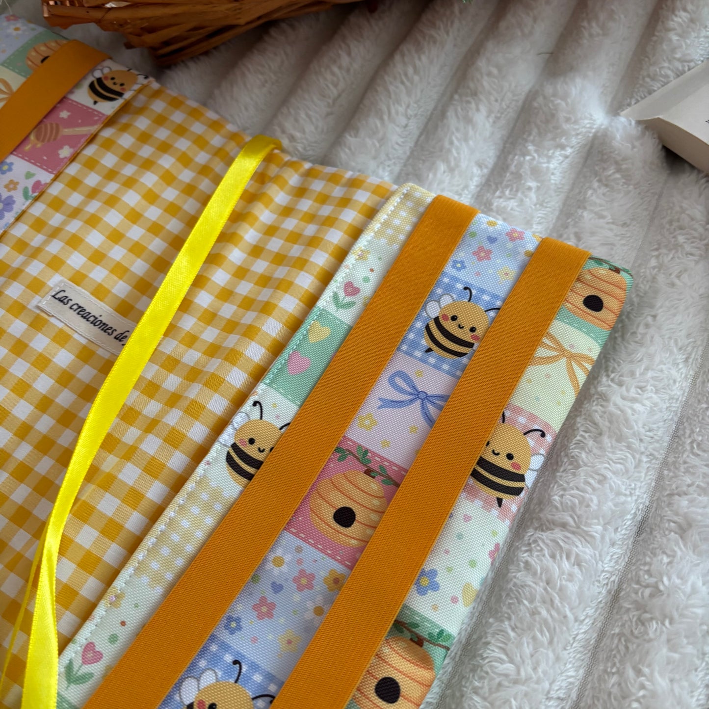 Funda ajustable abejitas impermeable