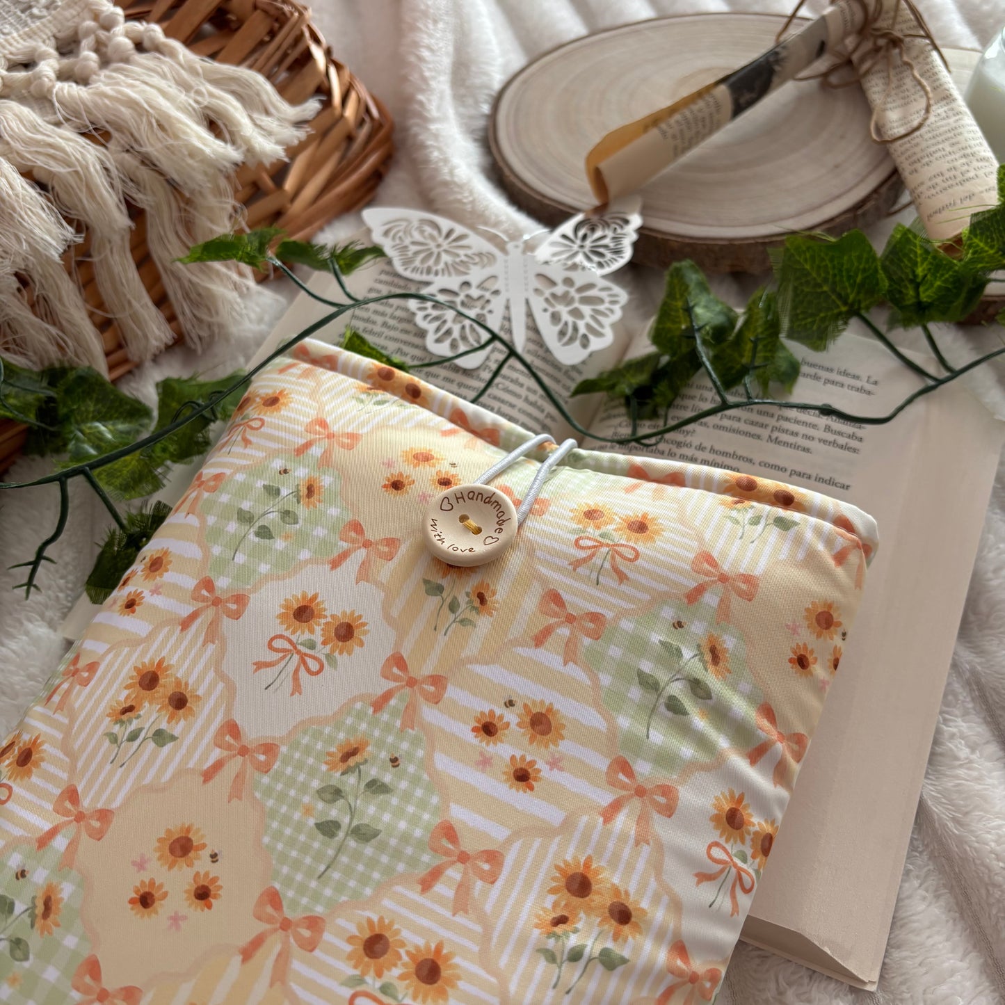 Funda literaria girasoles en primavera