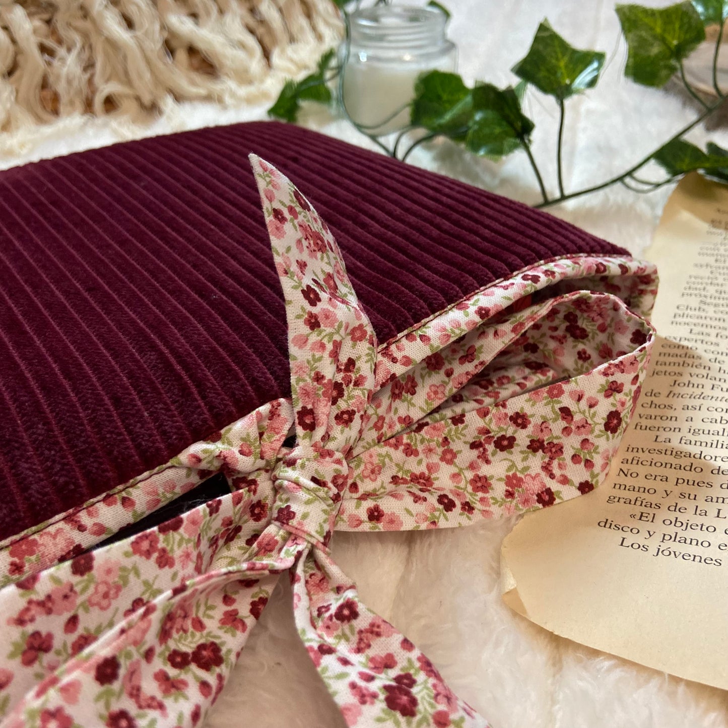 Funda literaria Venecia de pana